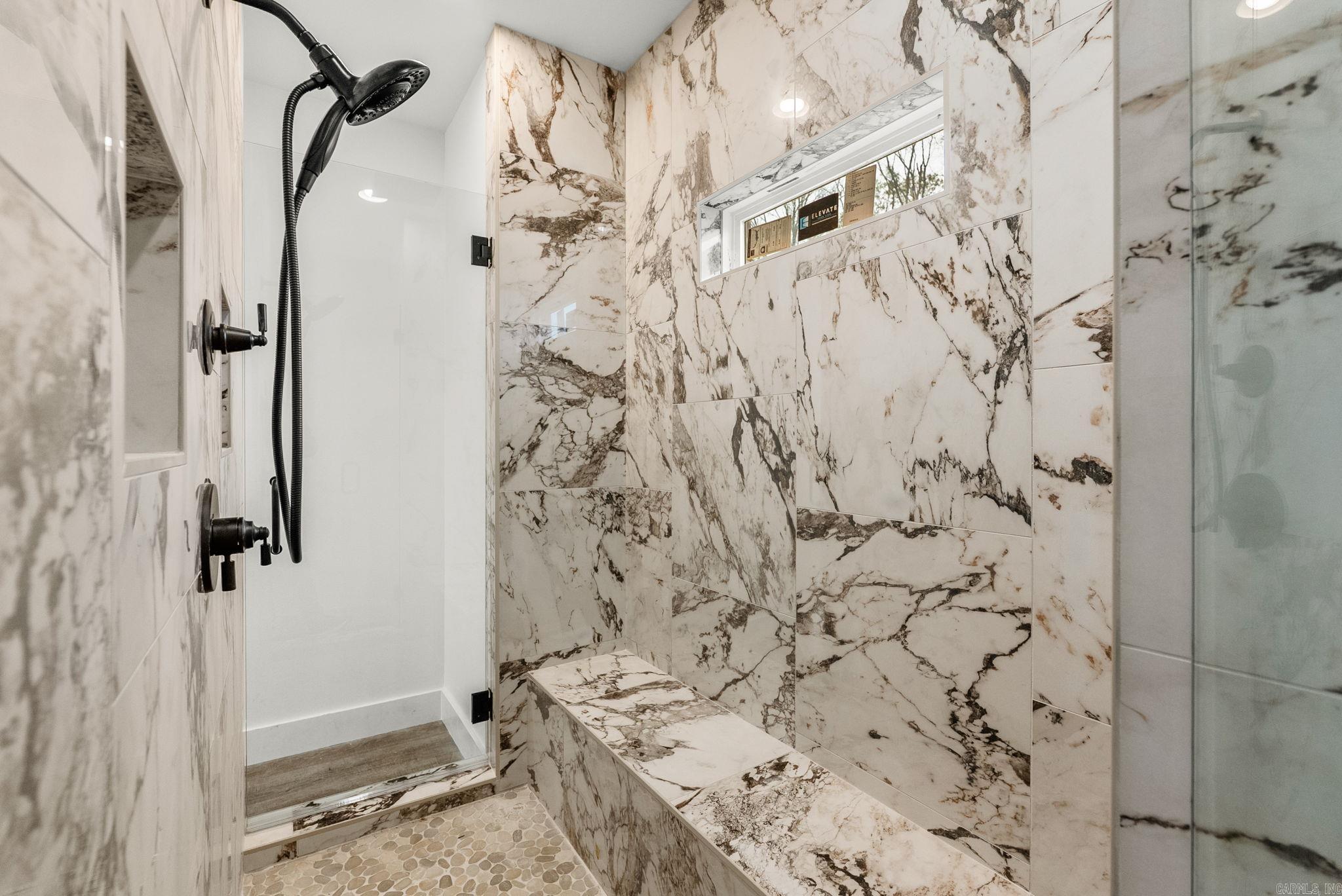 ULES WATSON PLACE - Residential