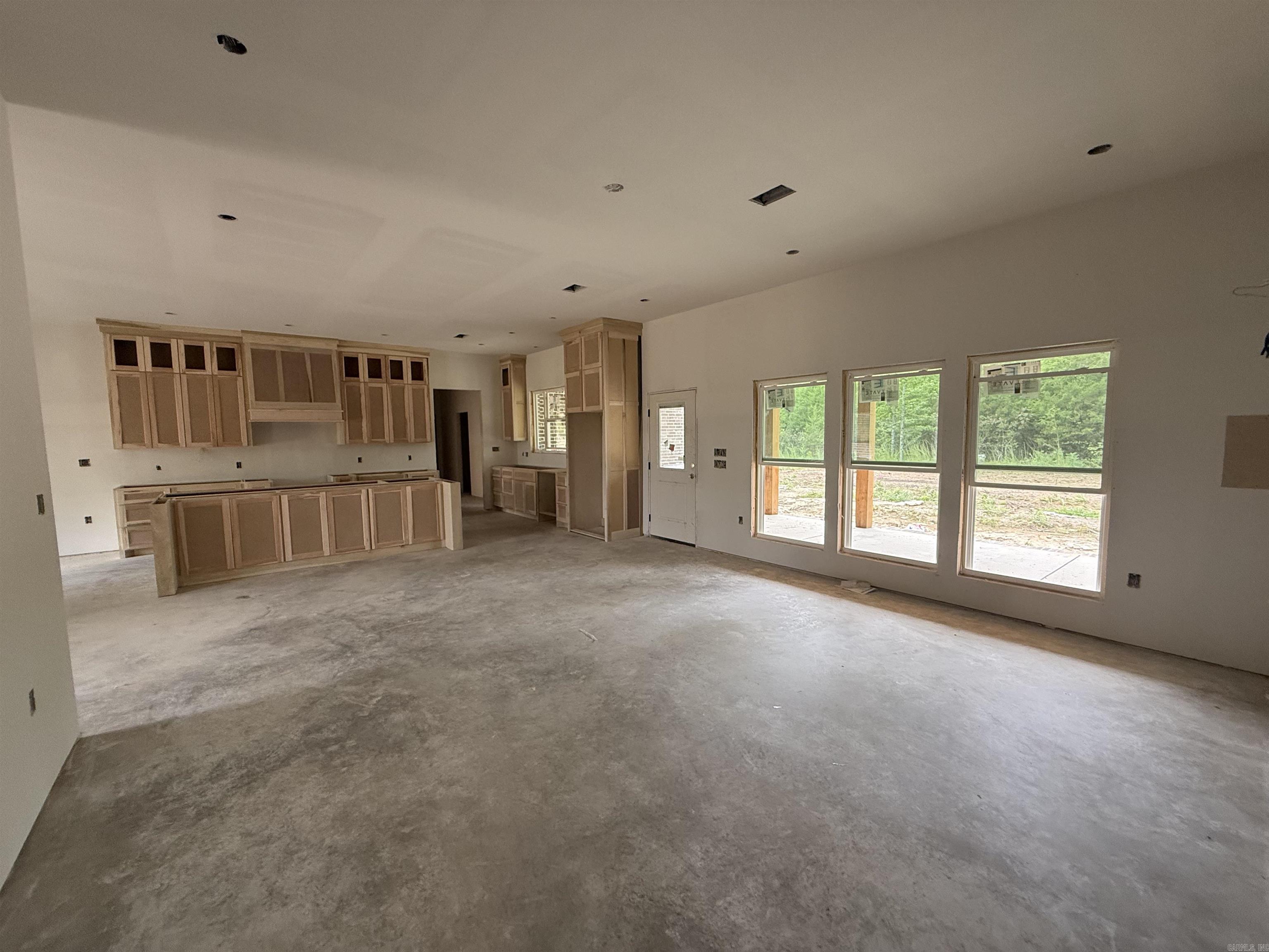 ULES WATSON PLACE - Residential