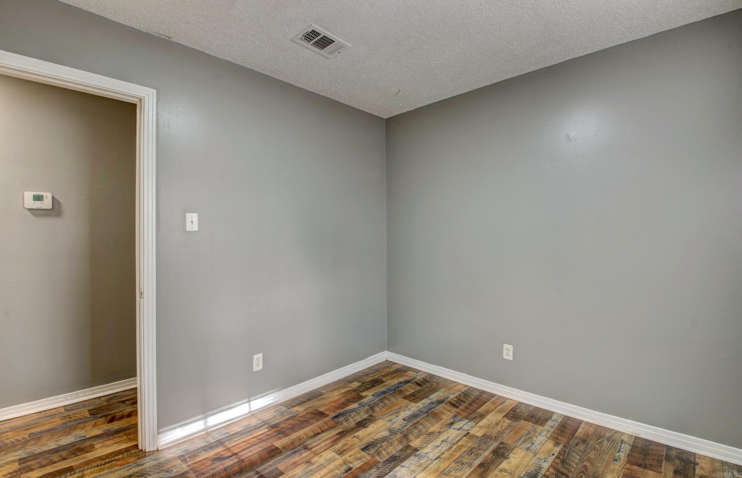 COVE THE - Residential