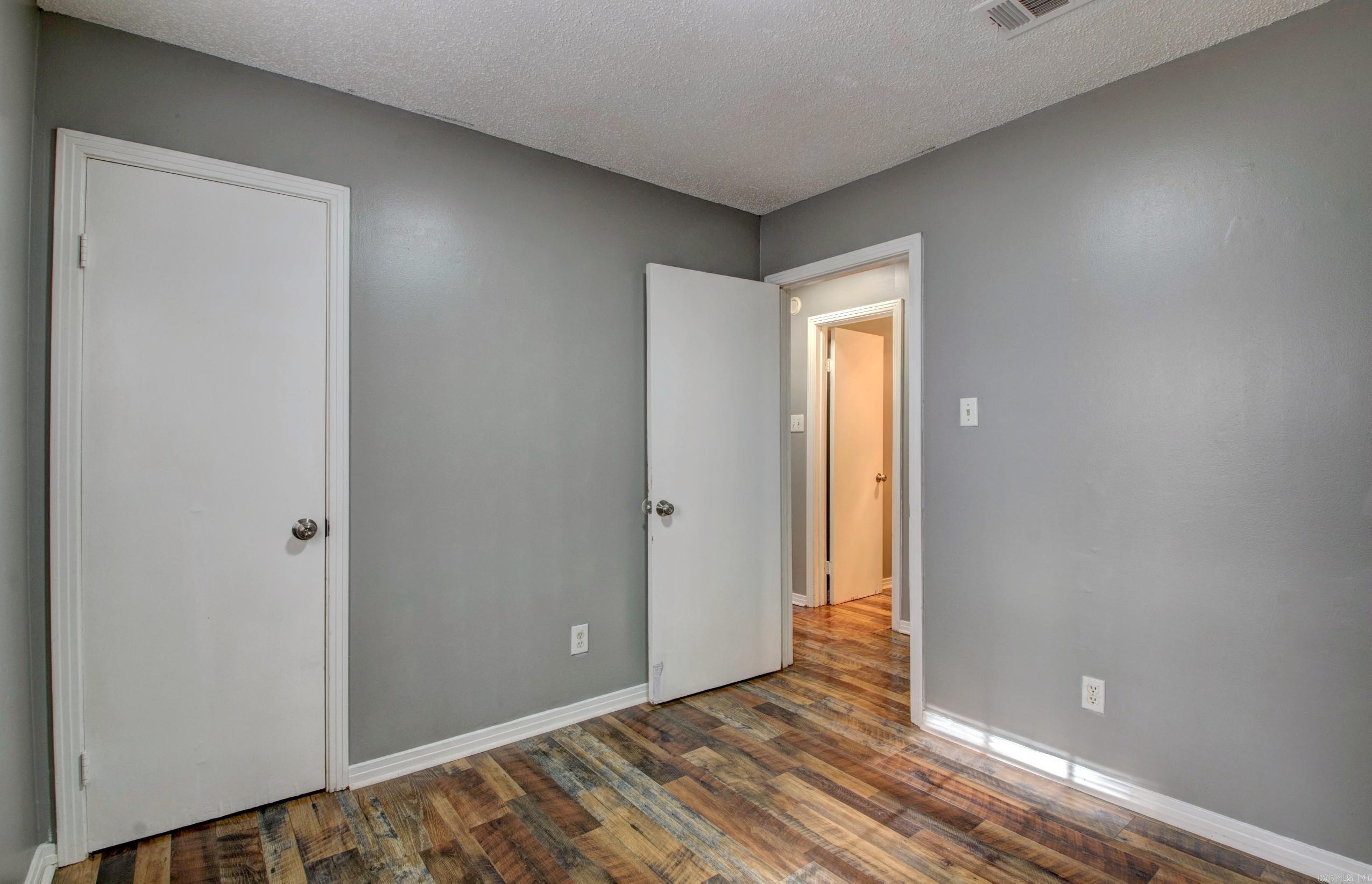 COVE THE - Residential