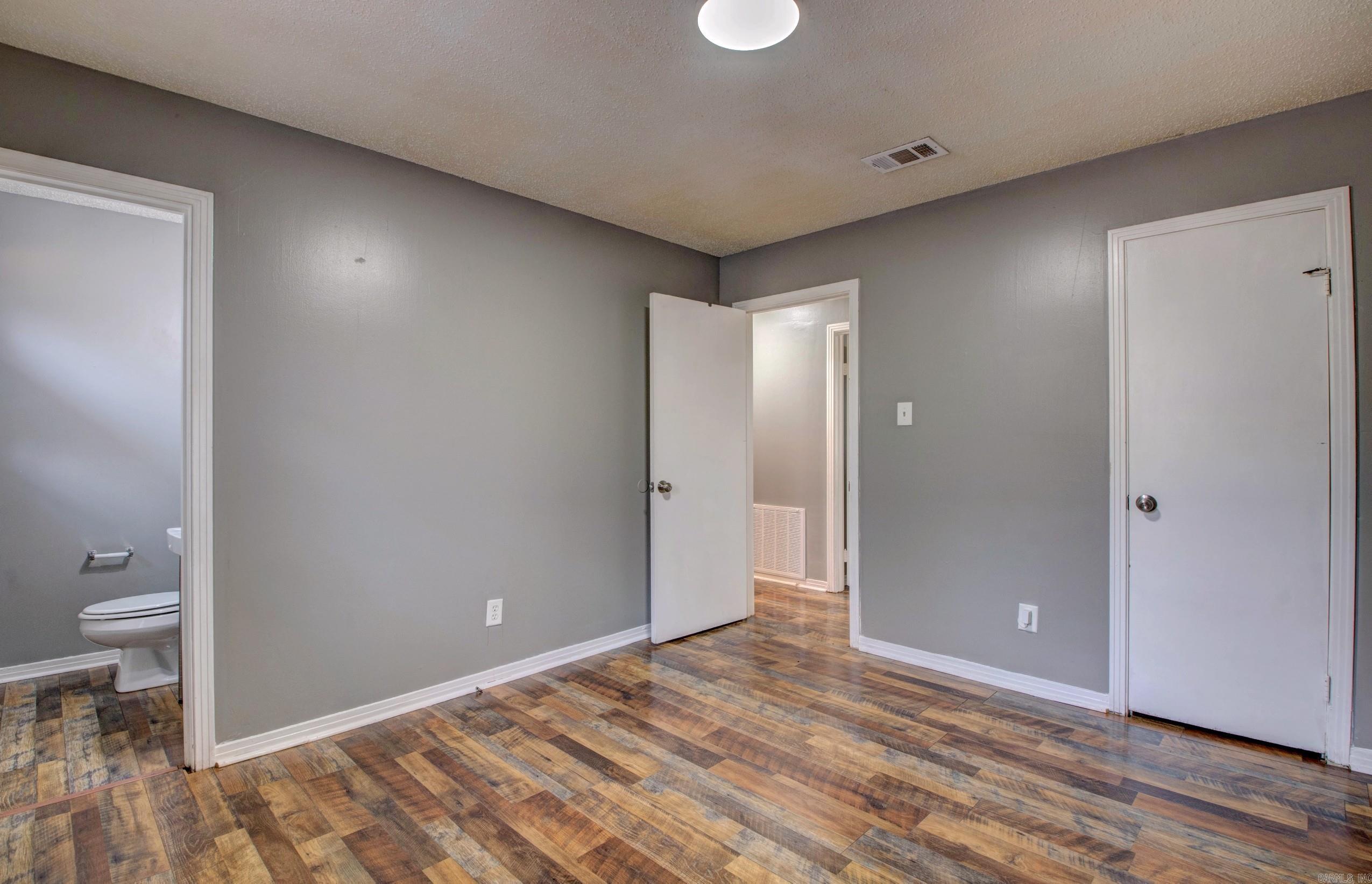 COVE THE - Residential