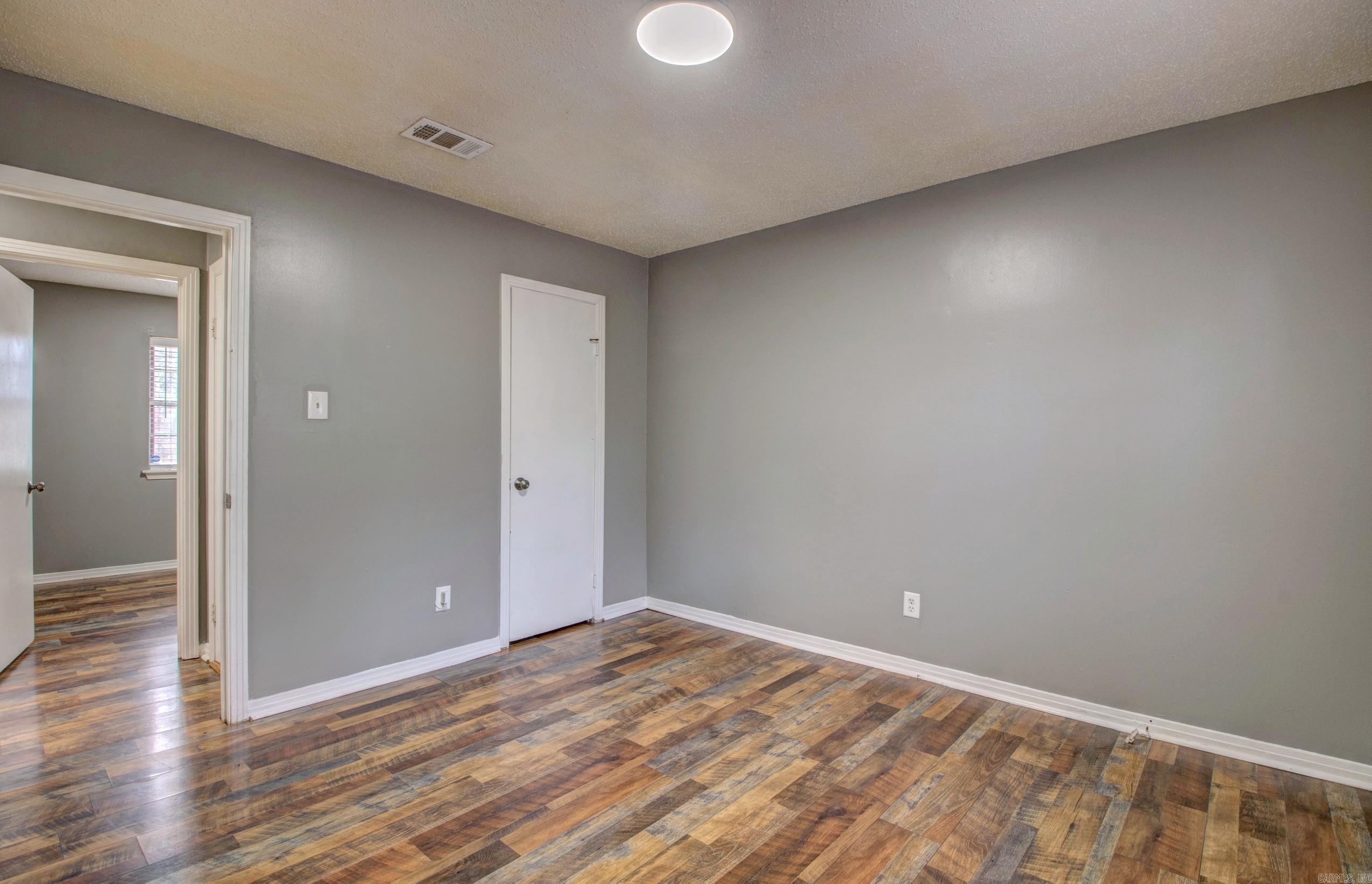 COVE THE - Residential