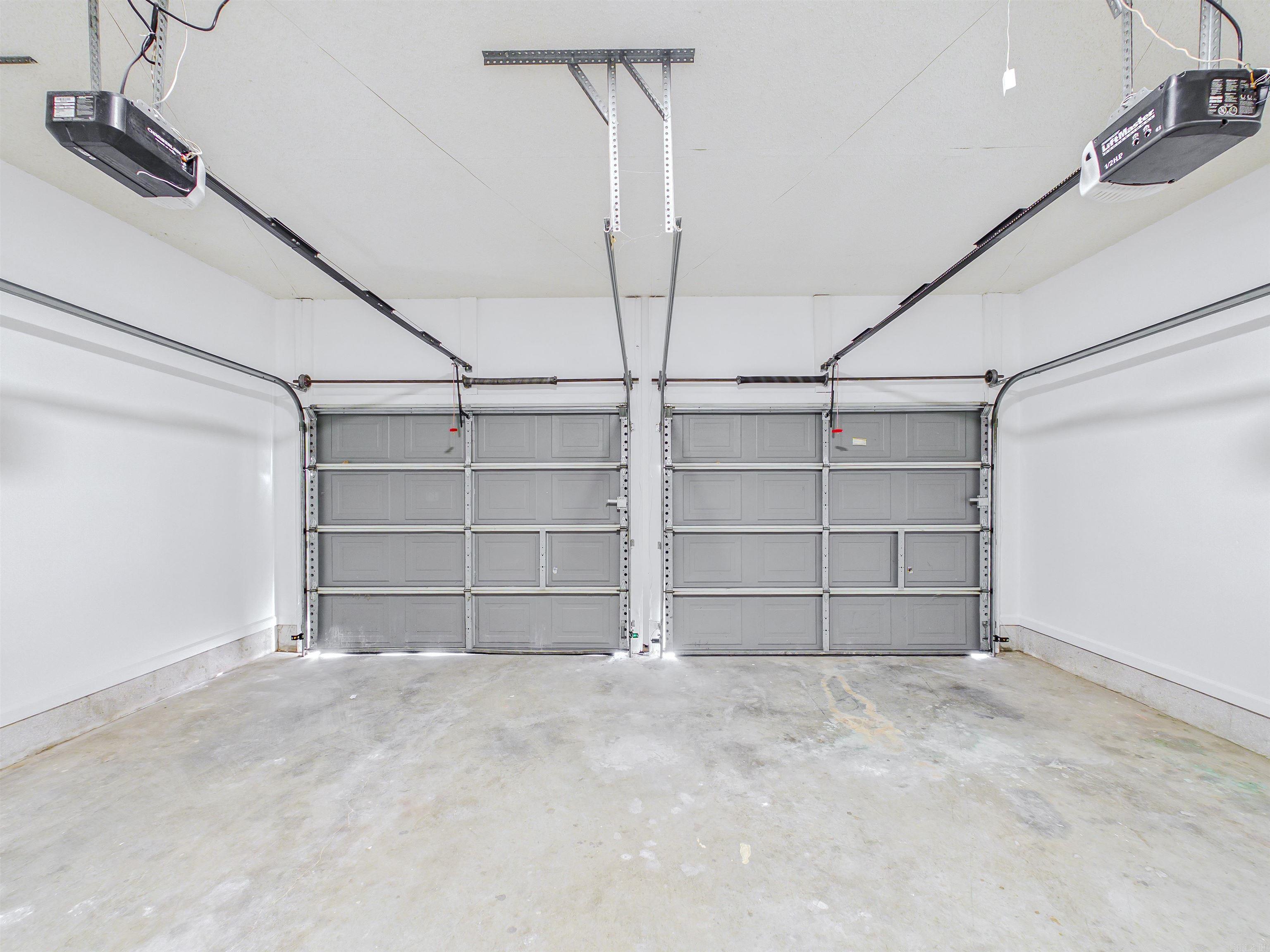 WHITNEY WOODS - Residential