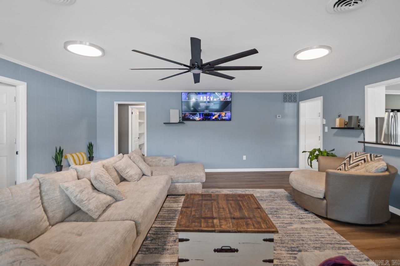 O E HENDERSON - Residential