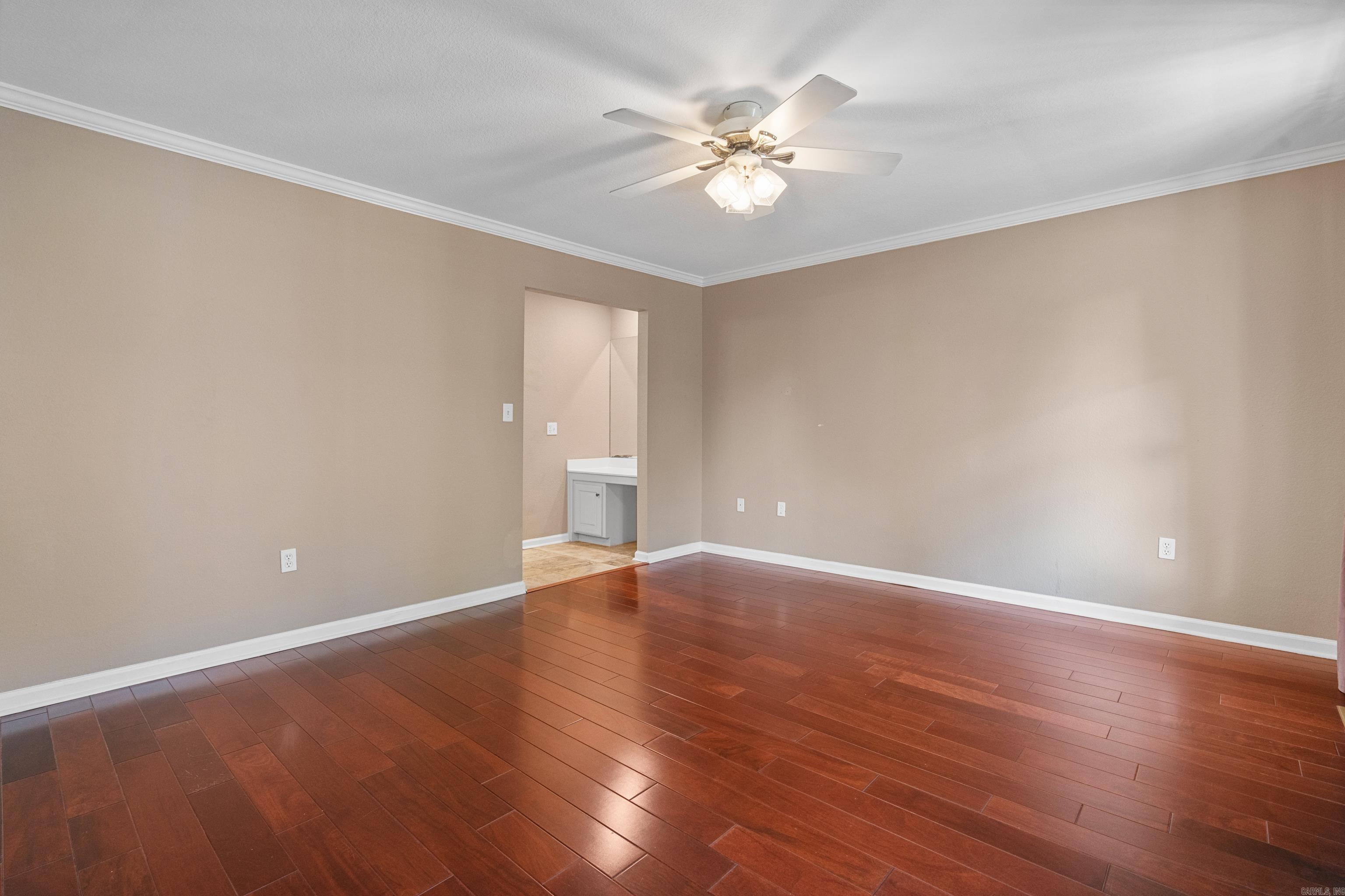 TOWNSQUARE - Residential