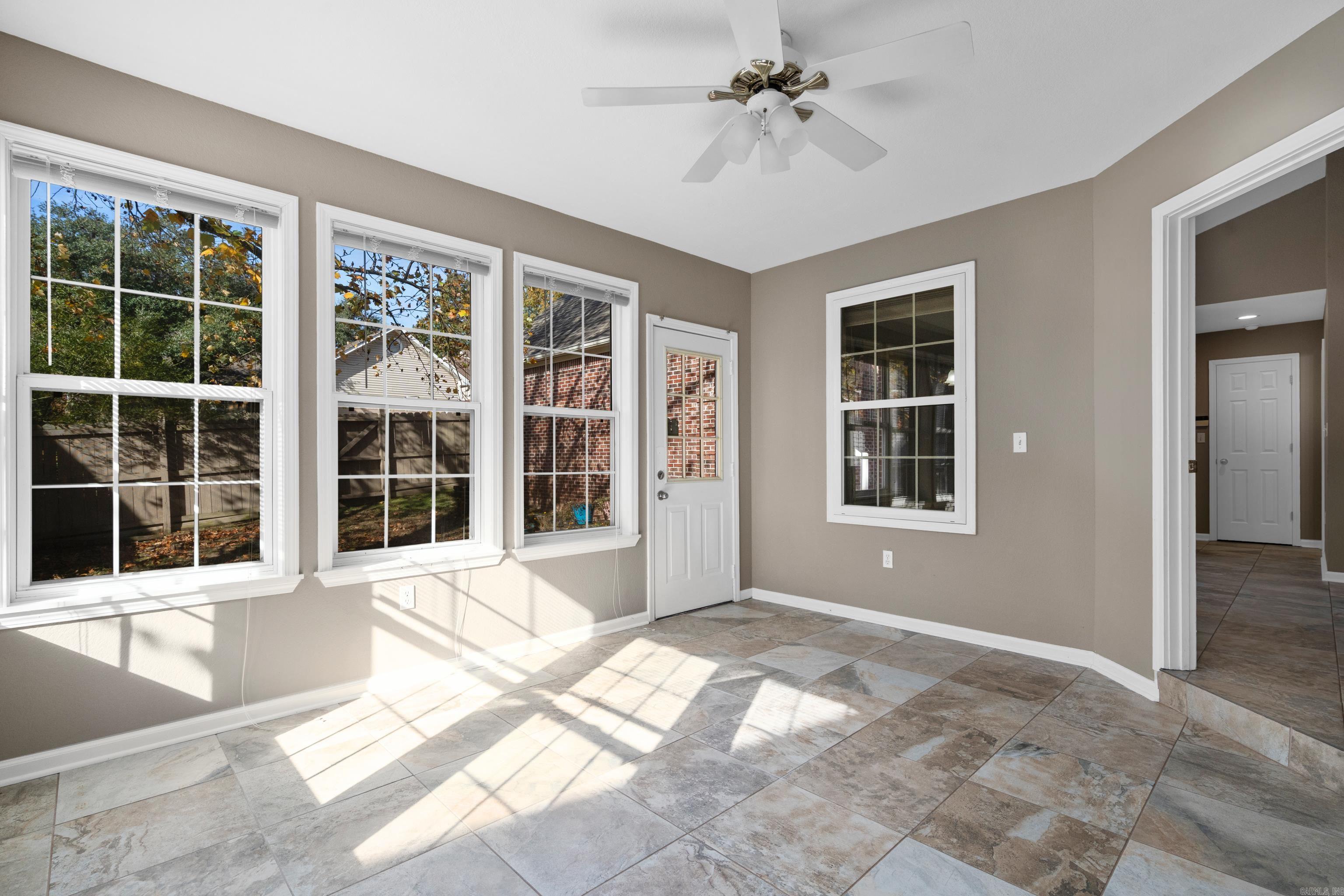 TOWNSQUARE - Residential