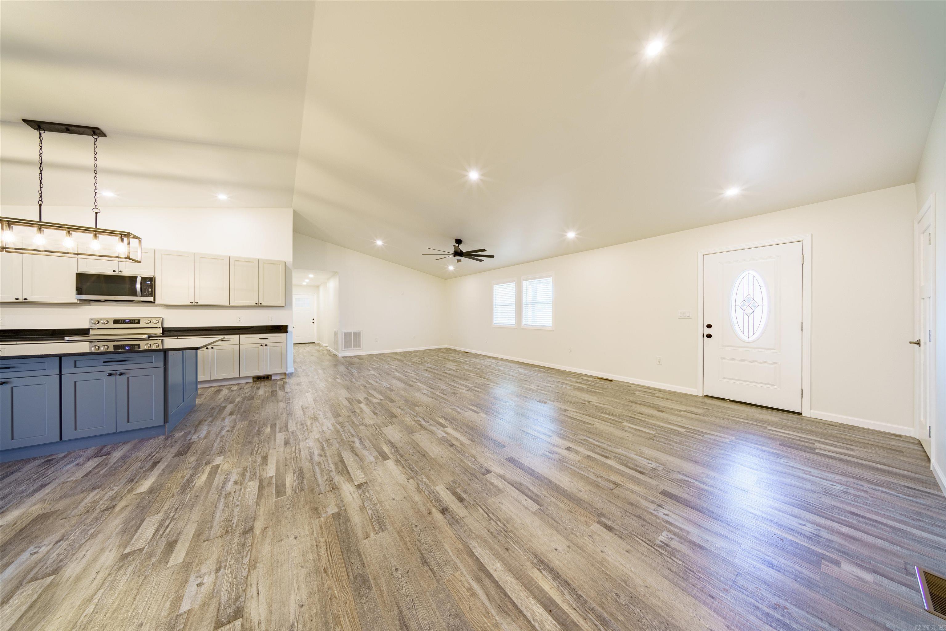 BRYANT'S LYNN DALE ESTS SUB - Residential