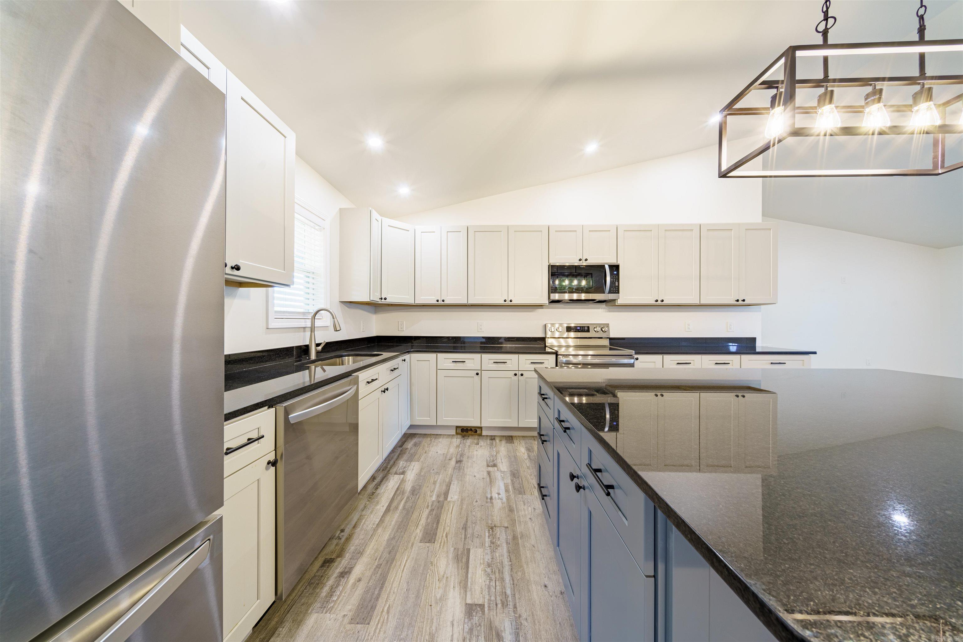 BRYANT'S LYNN DALE ESTS SUB - Residential