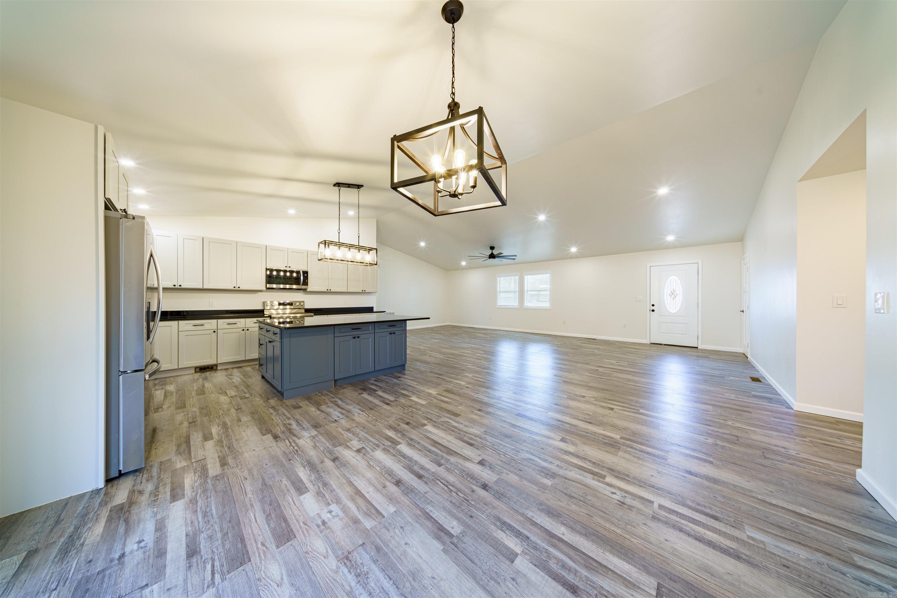 BRYANT'S LYNN DALE ESTS SUB - Residential