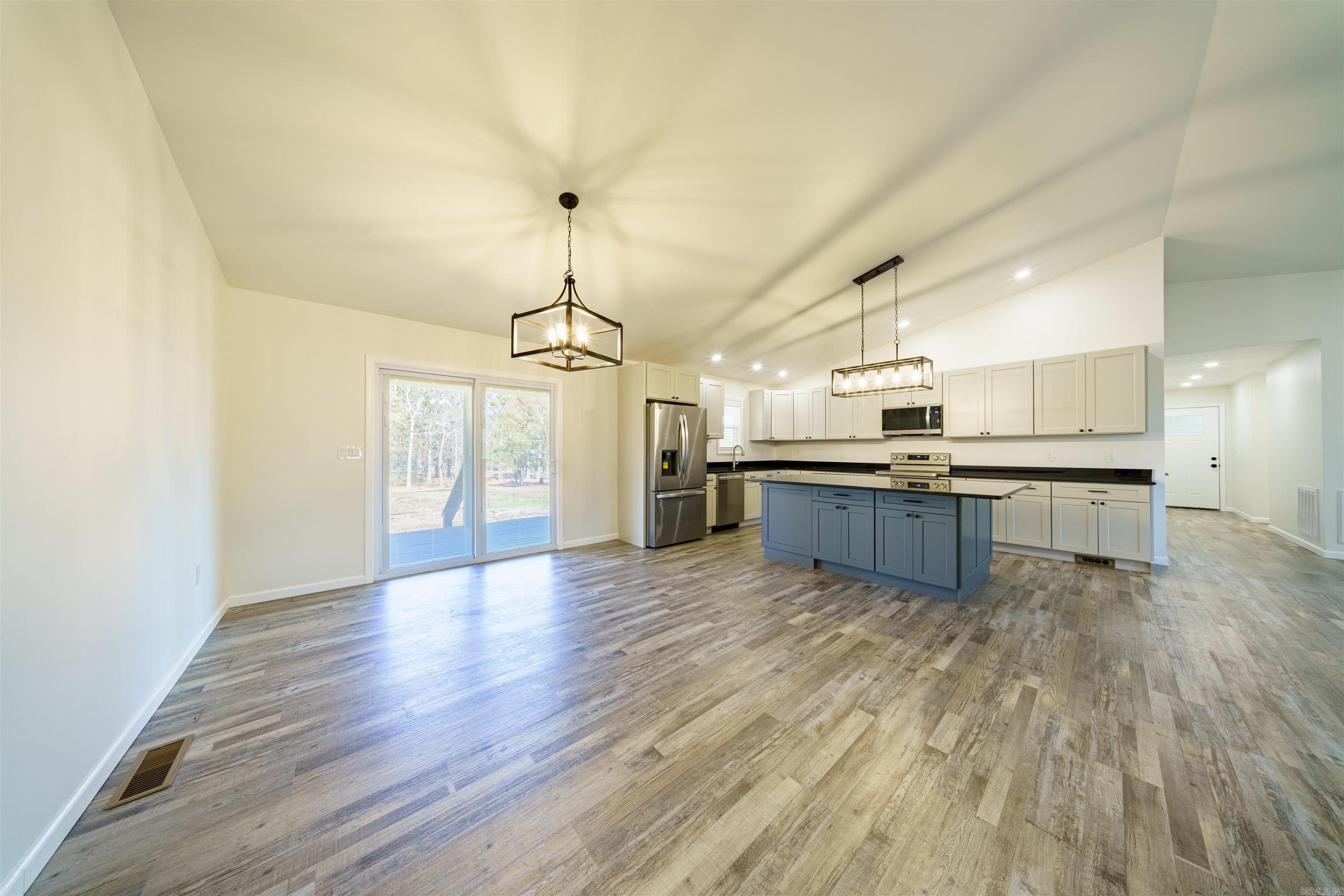 BRYANT'S LYNN DALE ESTS SUB - Residential