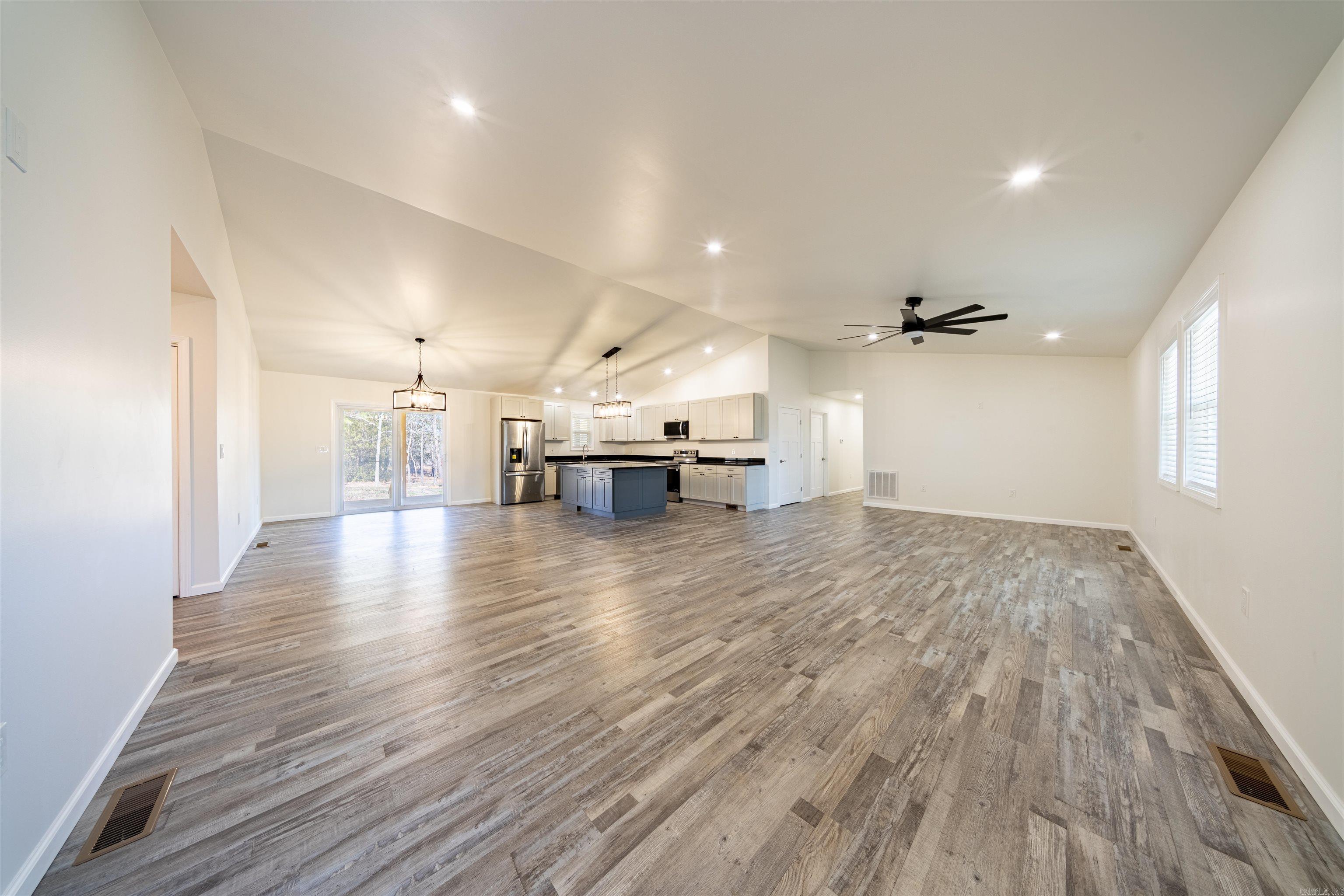 BRYANT'S LYNN DALE ESTS SUB - Residential