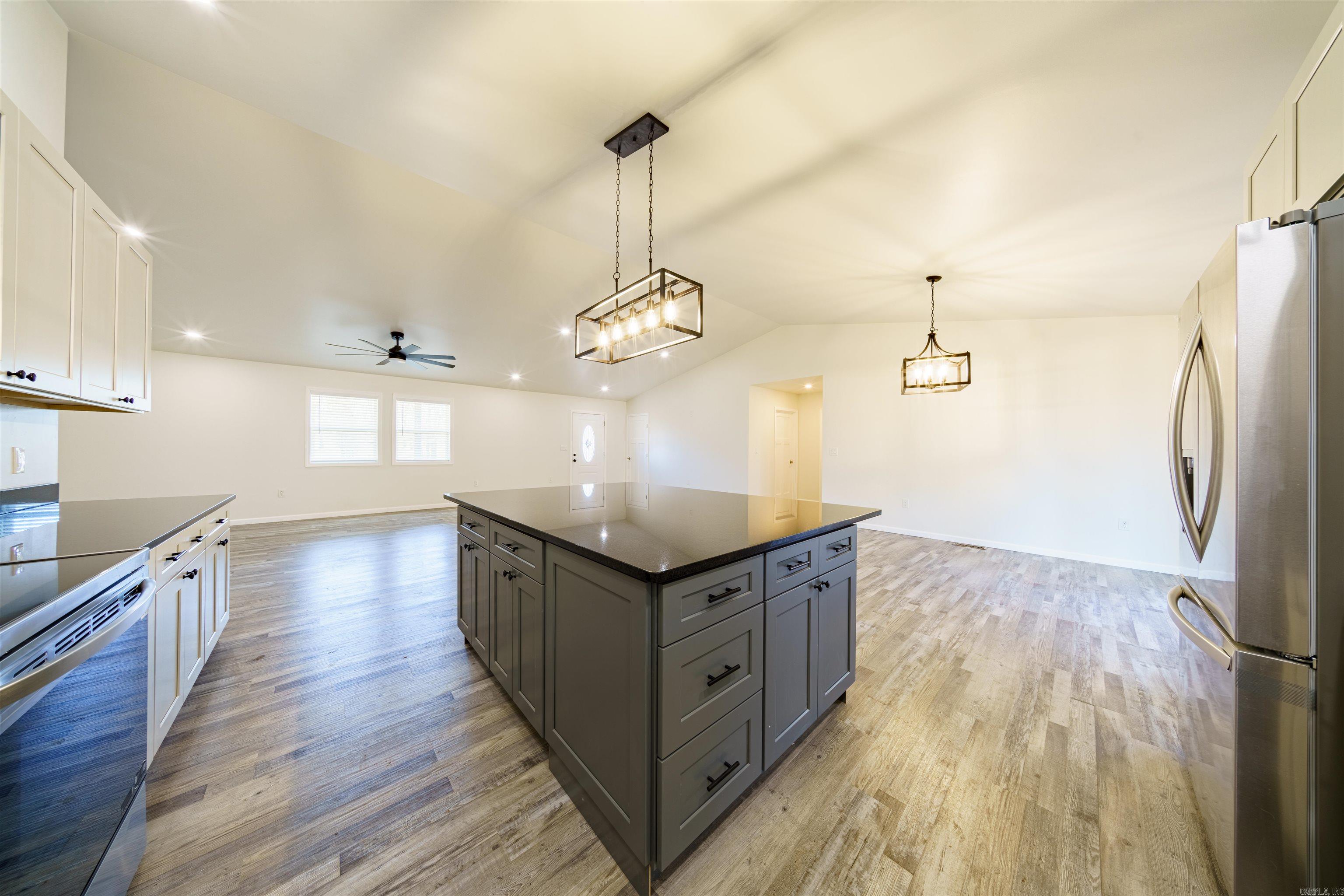 BRYANT'S LYNN DALE ESTS SUB - Residential