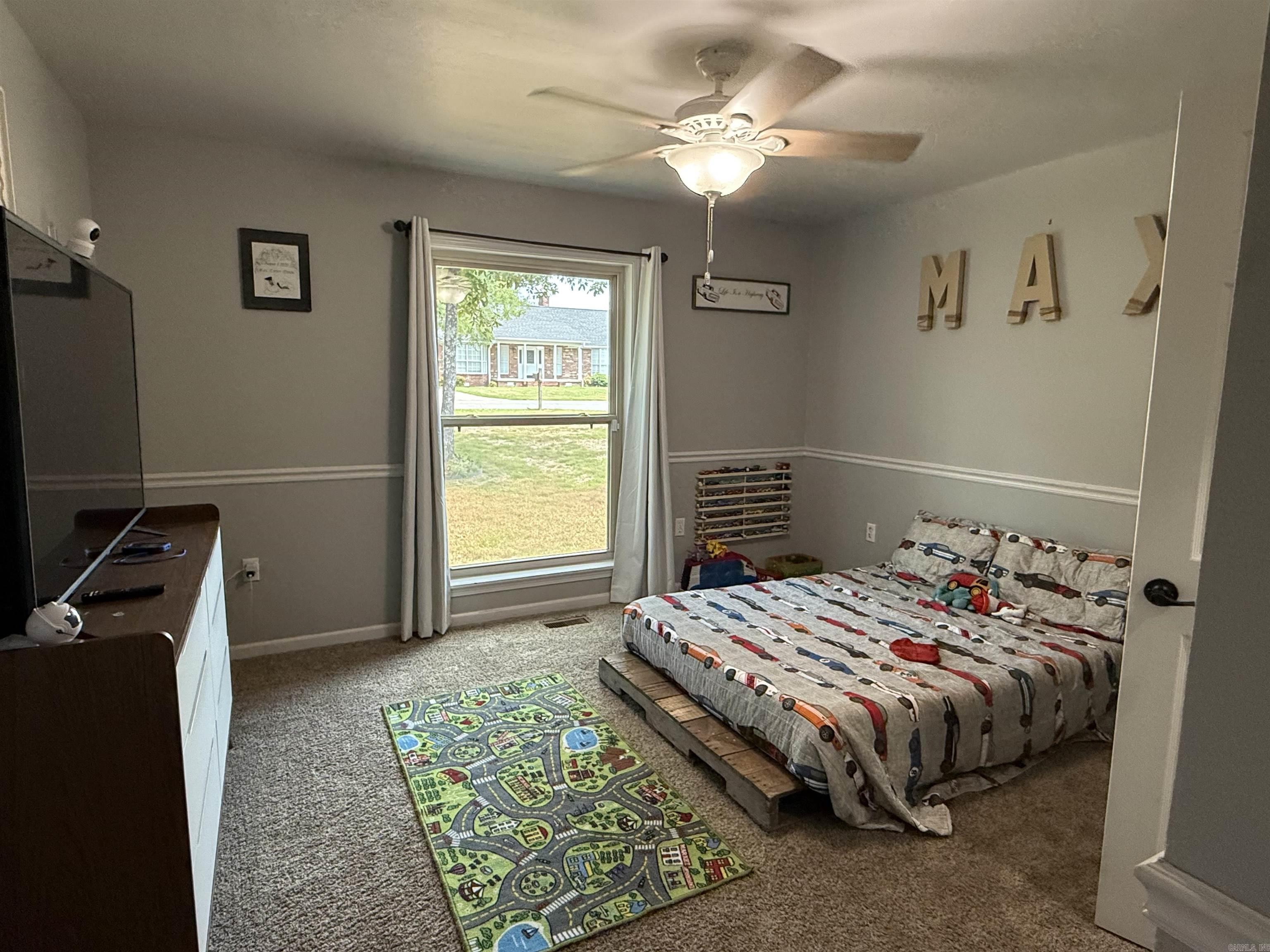 EDGEWATER COVE - Residential