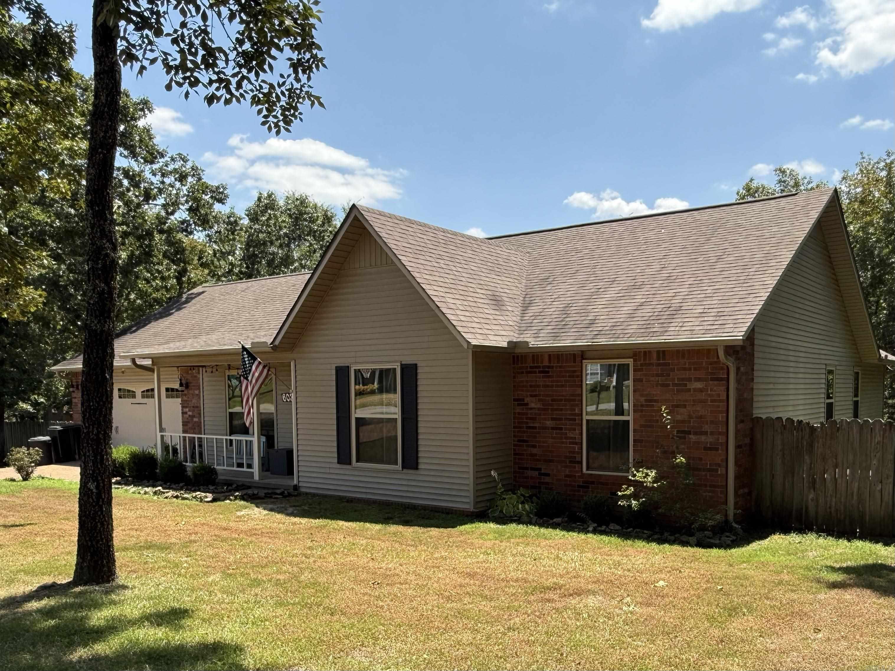EDGEWATER COVE - Residential