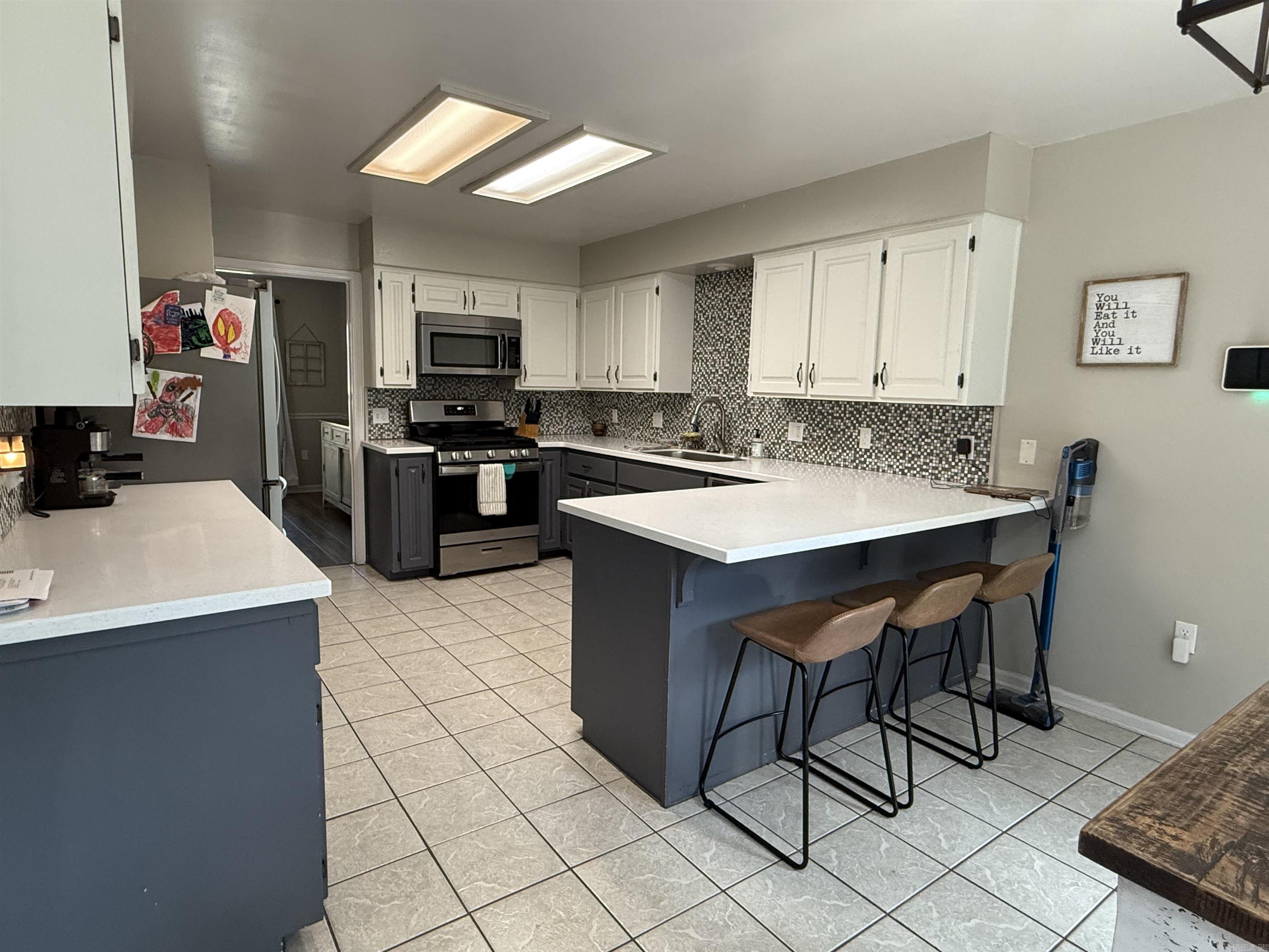 EDGEWATER COVE - Residential