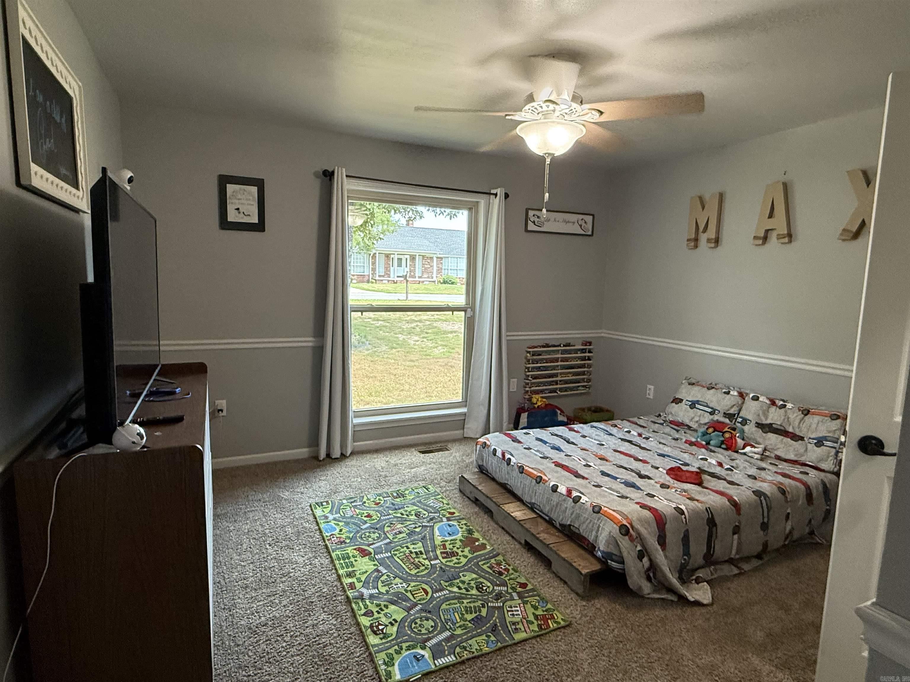 EDGEWATER COVE - Residential