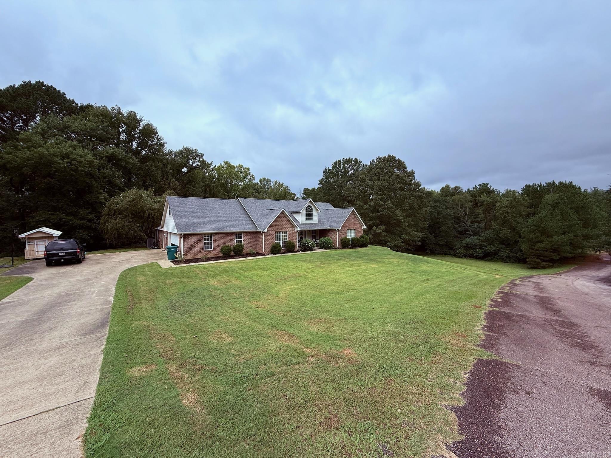 DEERWOOD ESTATES - Residential