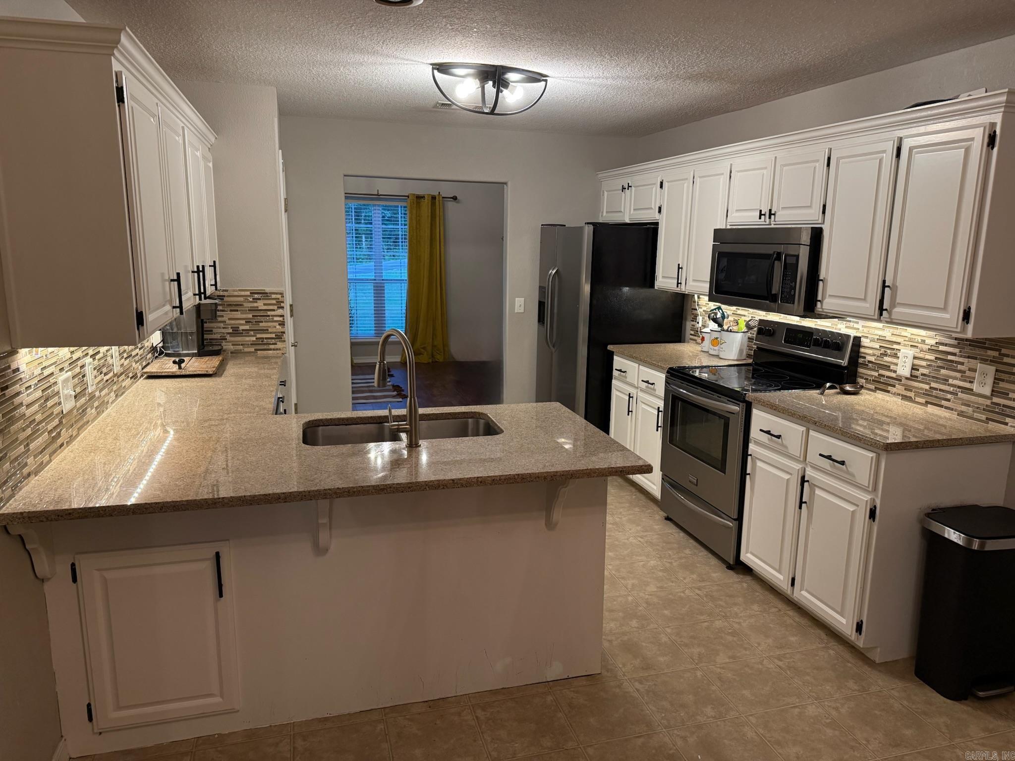 DEERWOOD ESTATES - Residential