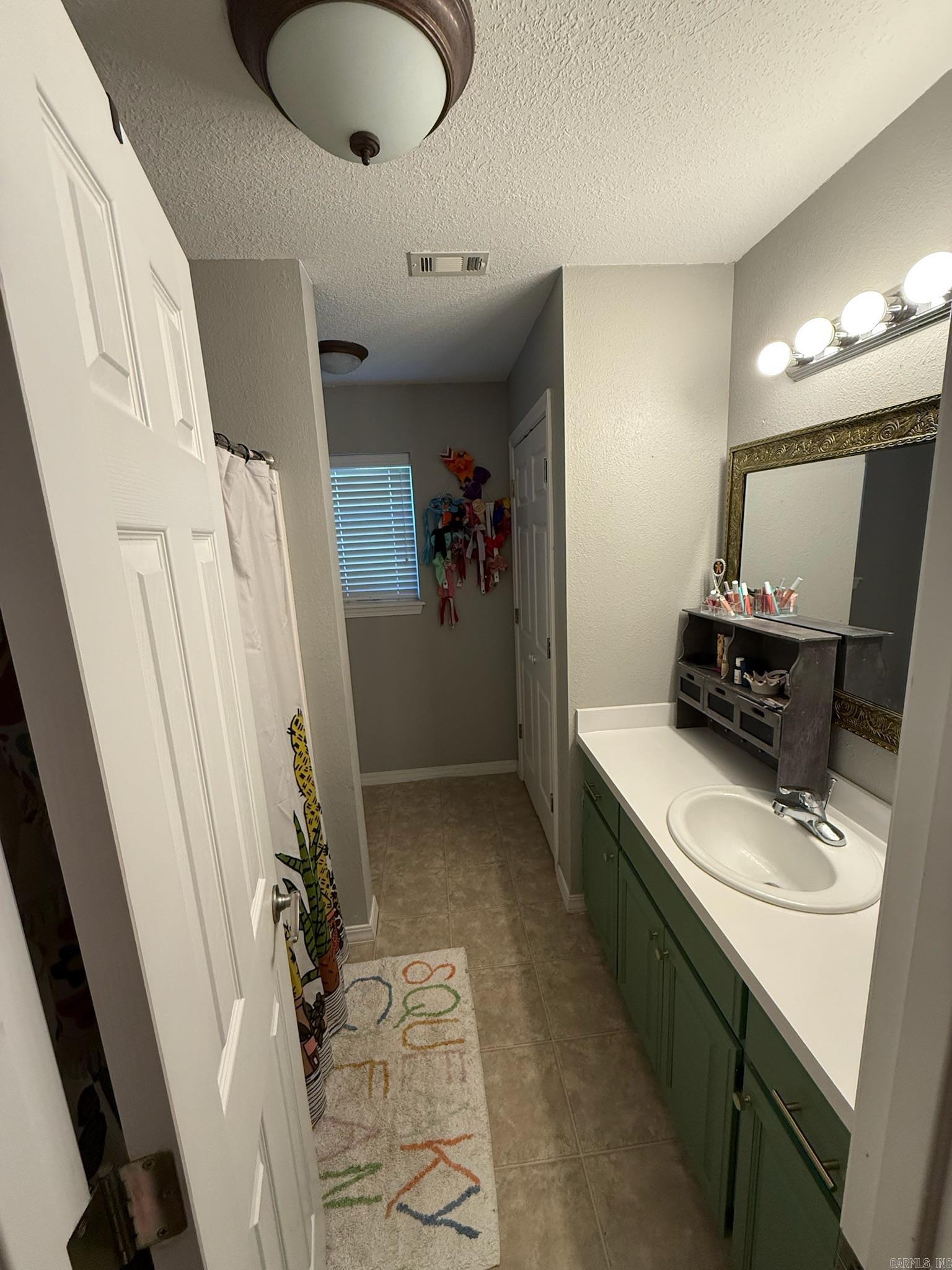 DEERWOOD ESTATES - Residential