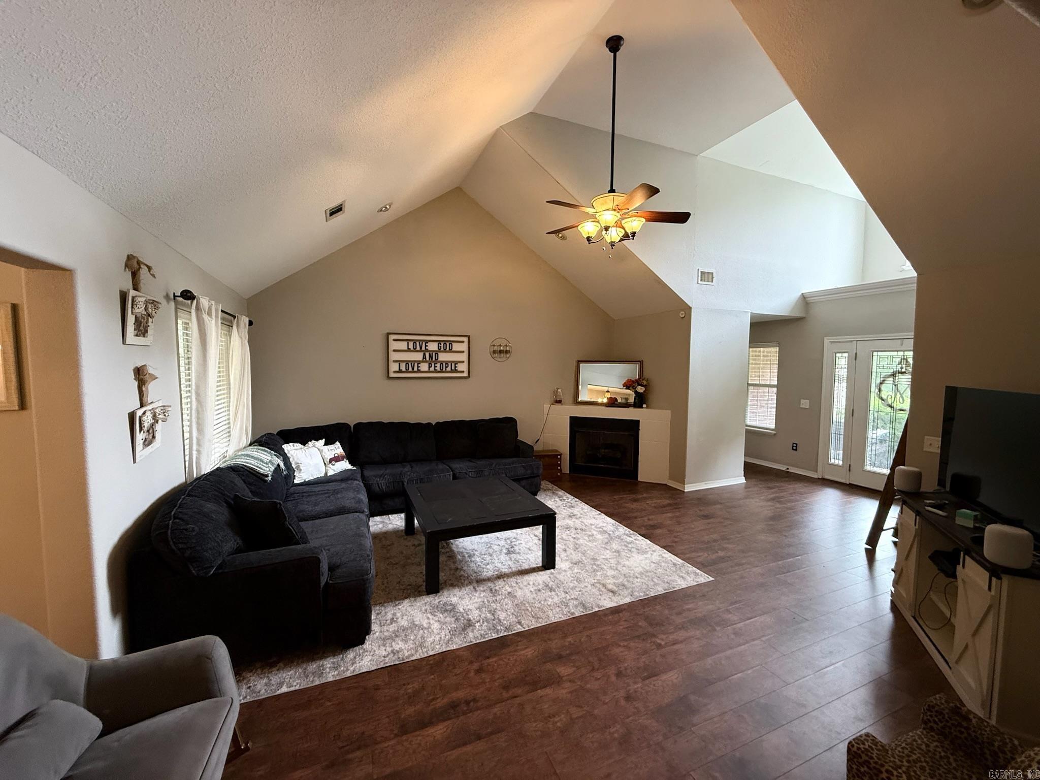 DEERWOOD ESTATES - Residential