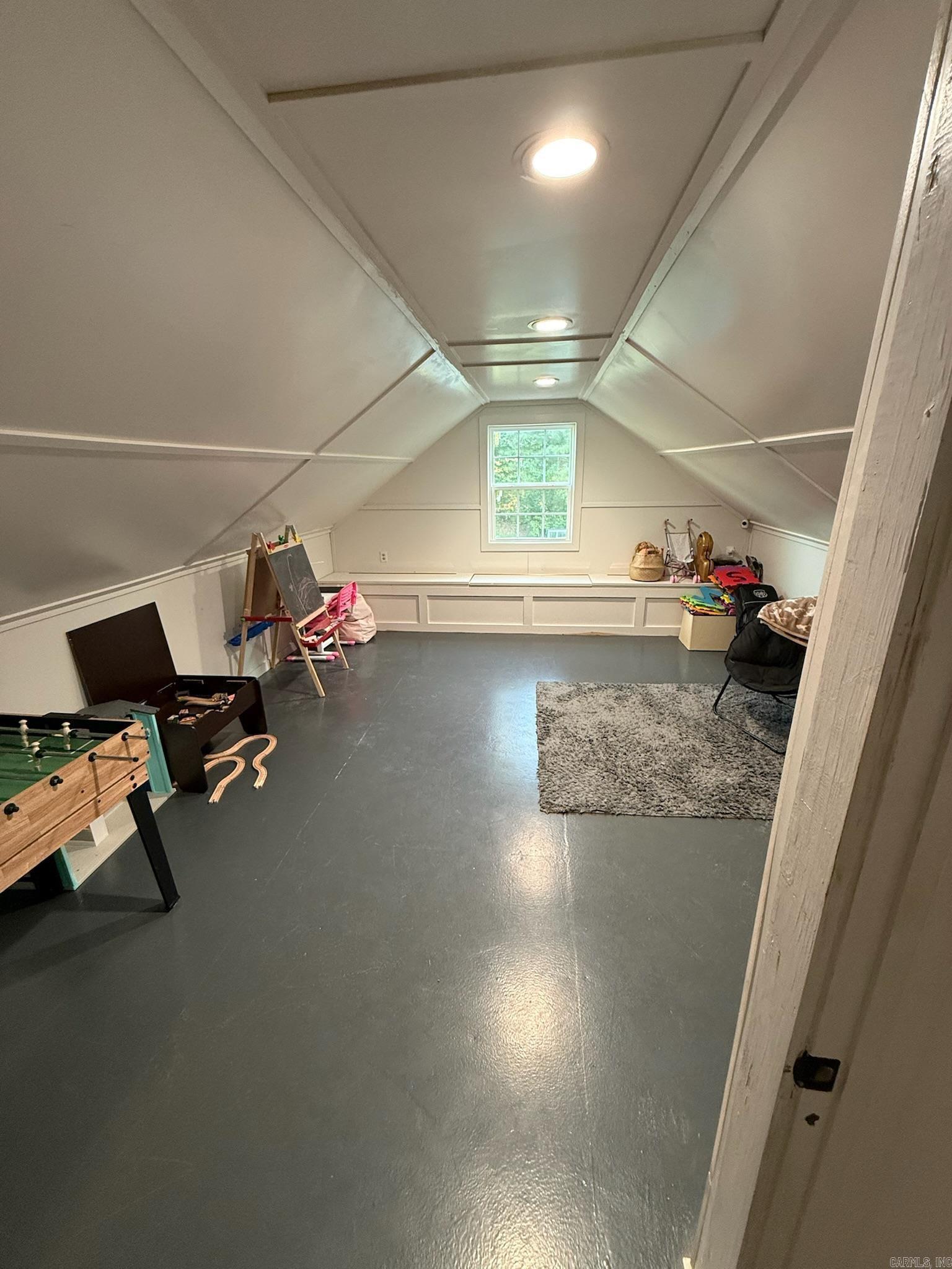 DEERWOOD ESTATES - Residential