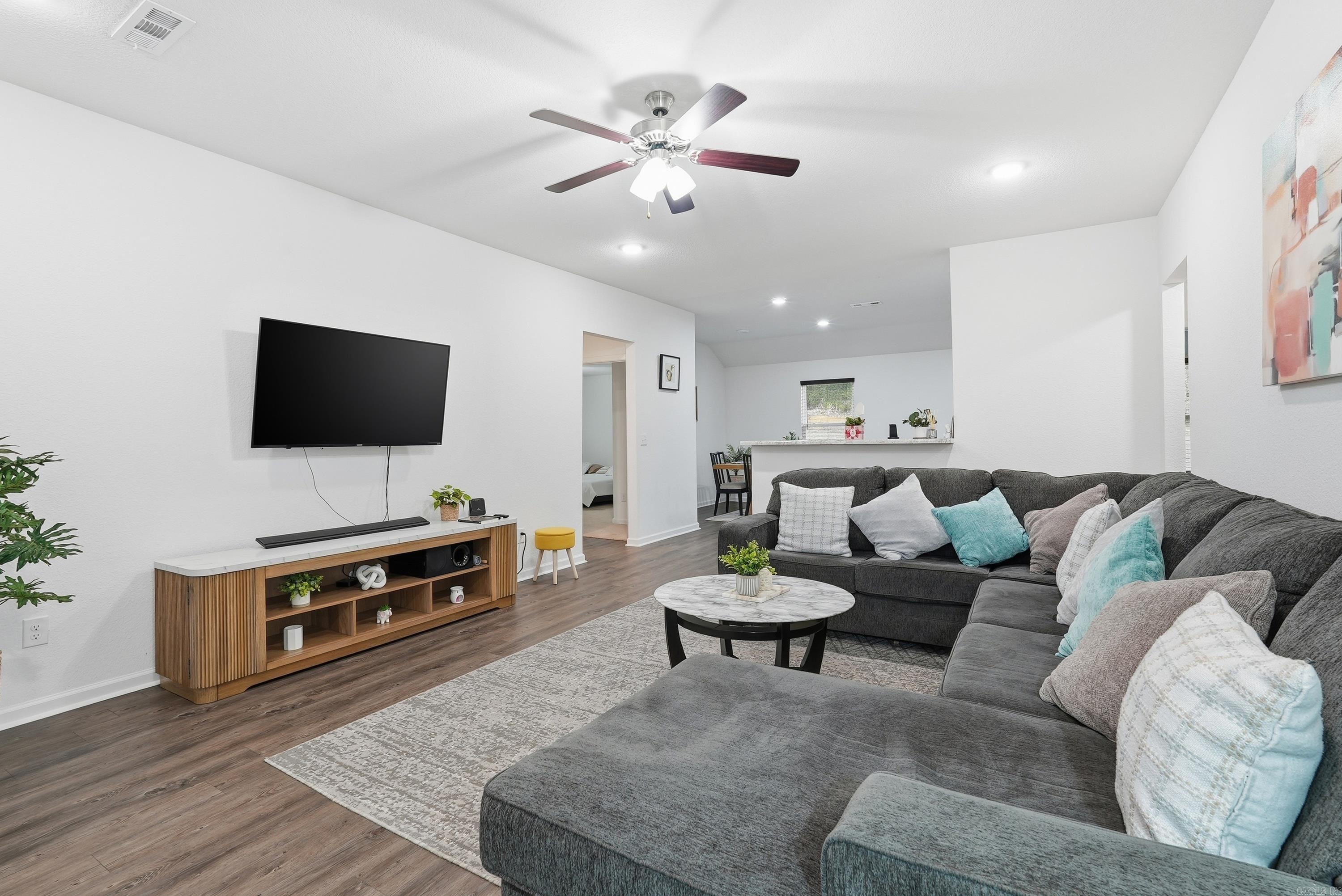 MUSEUM MEADOWS - Residential