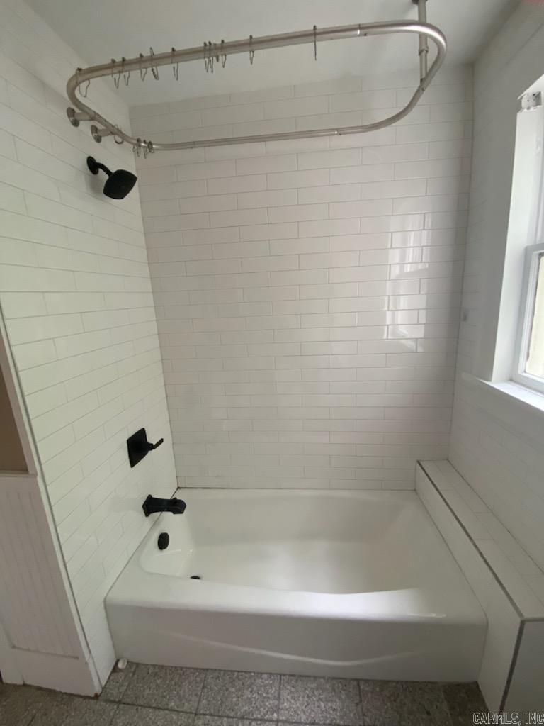 Clendennin - Residential Lease