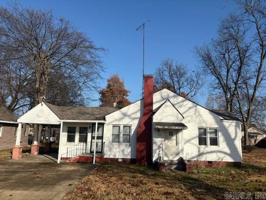 TRUMANN.. 2BR 1.5 baths $89,000.. well maintained, nice curb appeal, separate DR, large laundry, covered parking, FP and spacious backyard.. located in heart of Trumann, AR, it enjoys close proximity to all local amenities to include library, museum, 7 parks, ball fields, golf course & recreation/meeting facility... for the outdoorsman,  the St Frances Lake and River is just outside the city and has become nationally famous for waterfowl hunting and fishing; Trumann is located on I-555 just 12 miles SW of Jonesboro and 45 miles NW if Memphis, TN.. residents say we truly are a great place to live, work and play!!!...