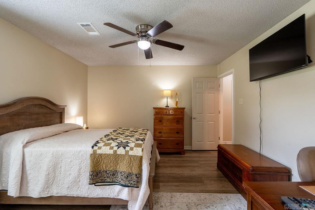 SUMMERBROOKE - Residential