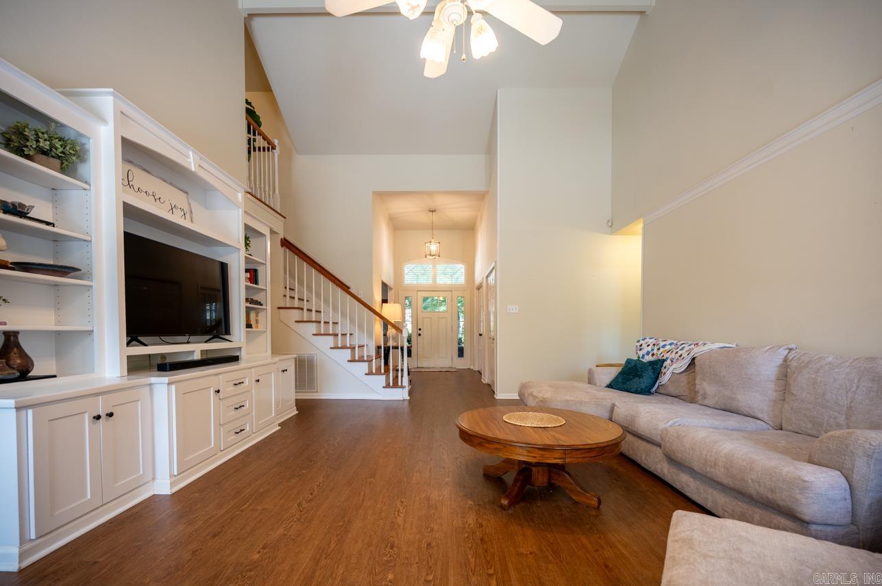 WINDSOR VALLEY ADDN - Residential