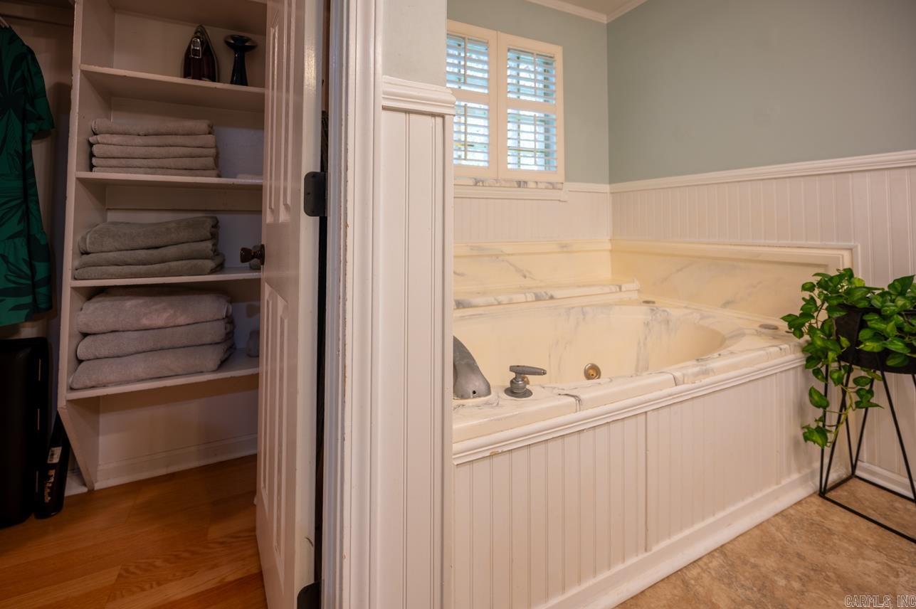 WINDSOR VALLEY ADDN - Residential