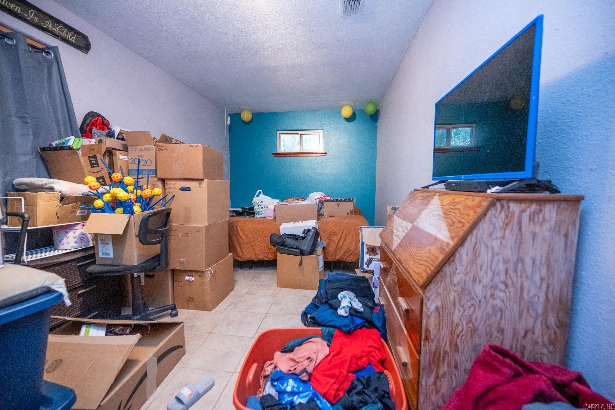 Halls Second - Residential