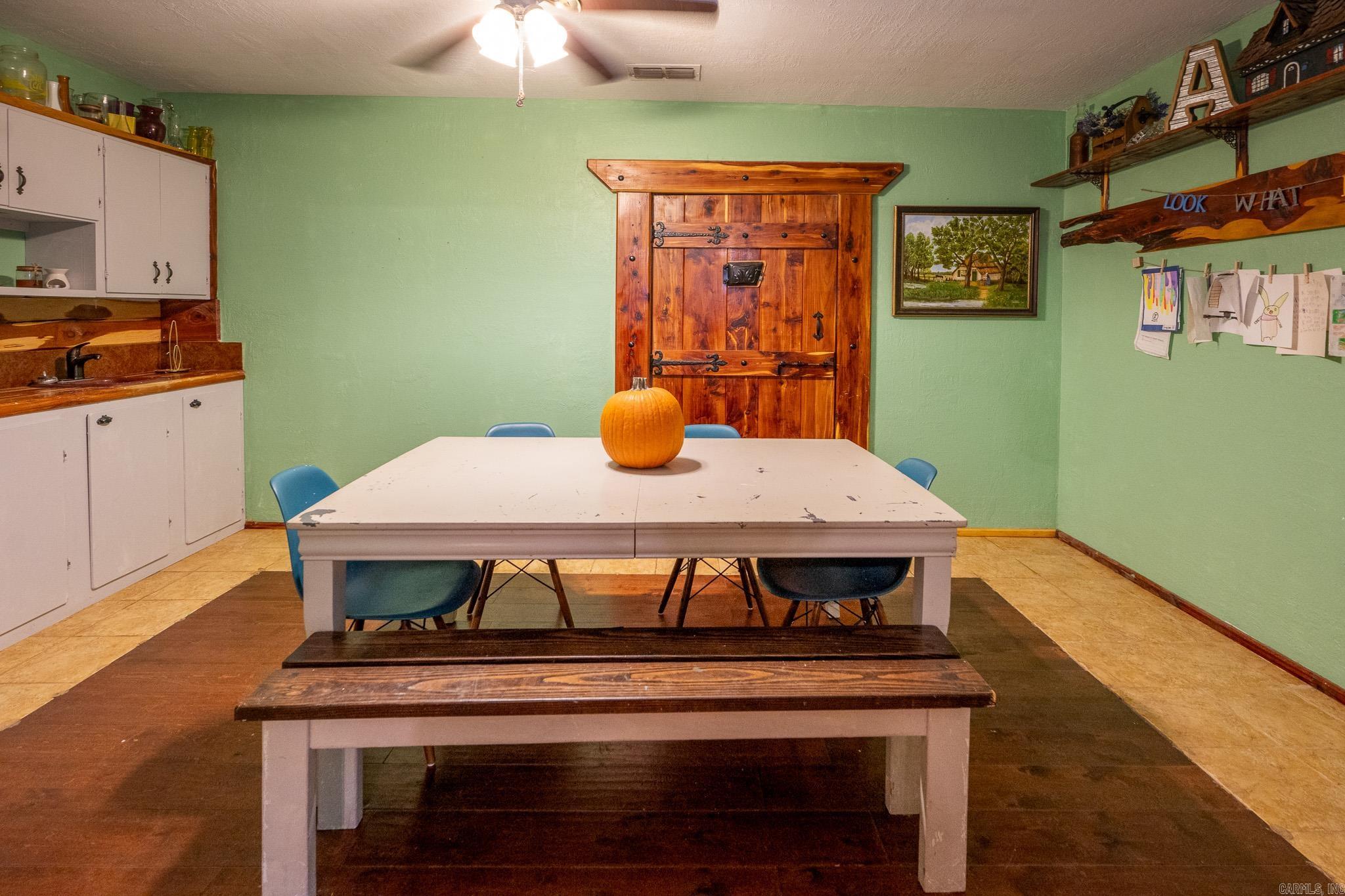 Halls Second - Residential