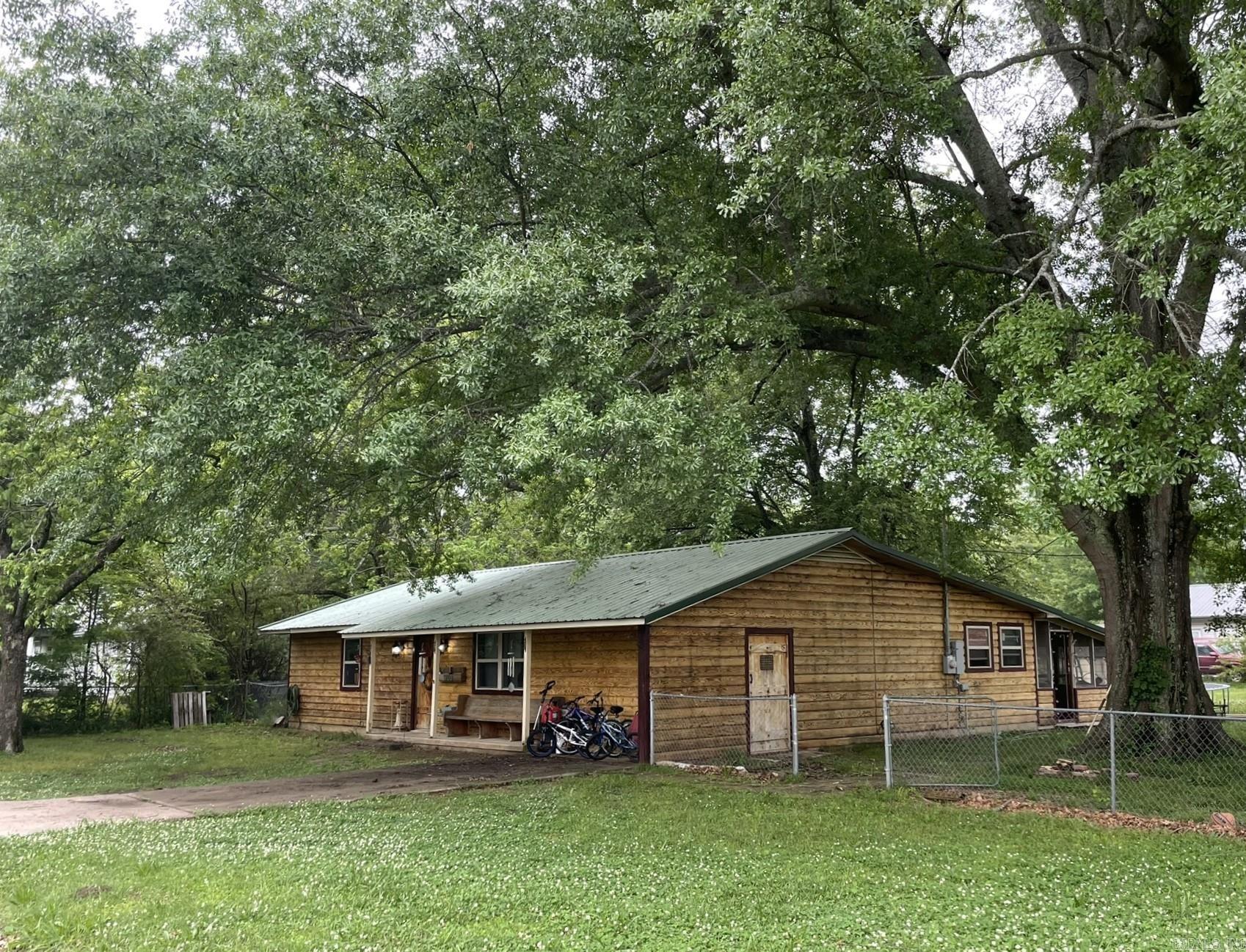 Halls Second - Residential