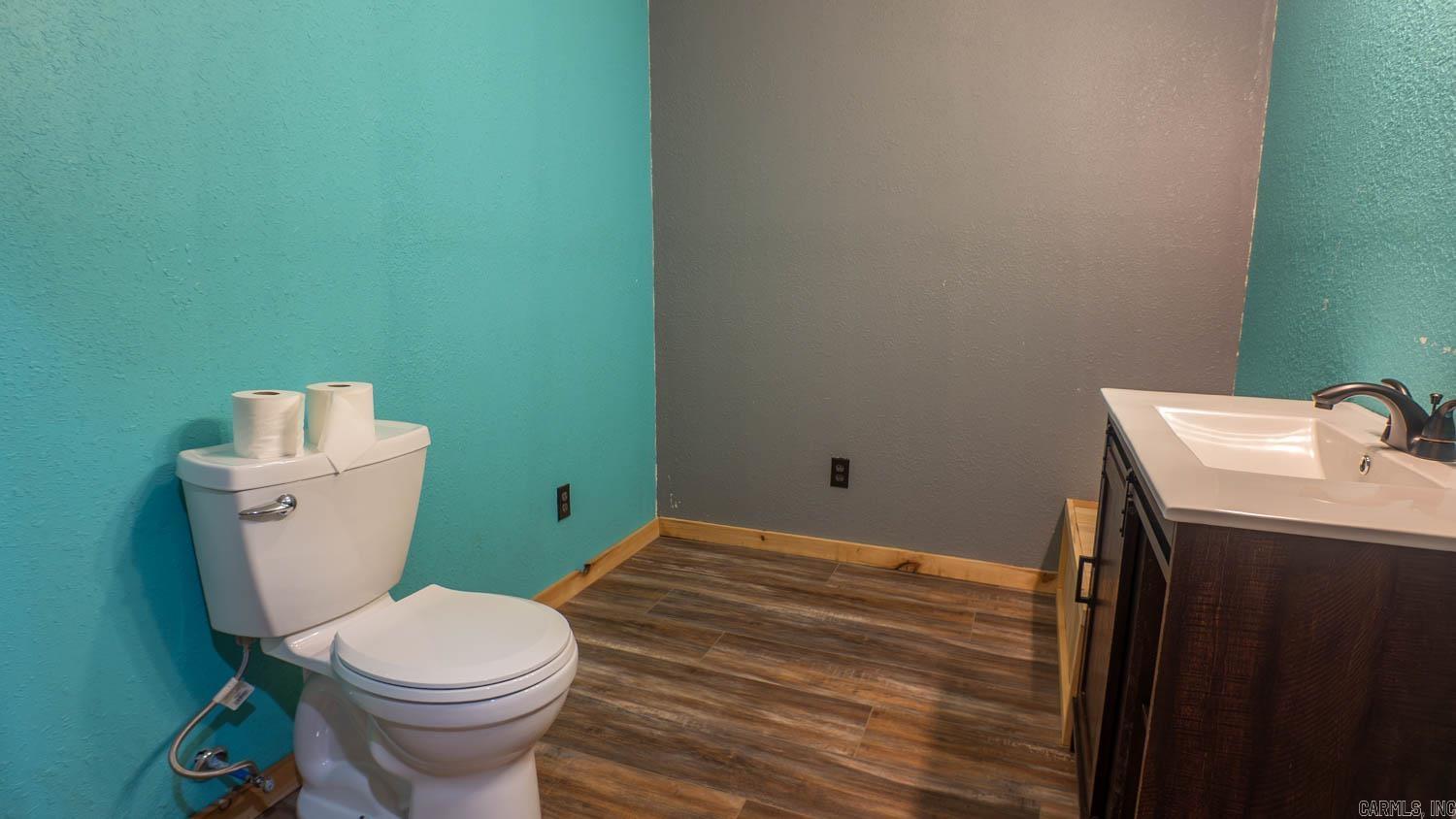 RIVERSIDE RIDGE ESTATES - Residential