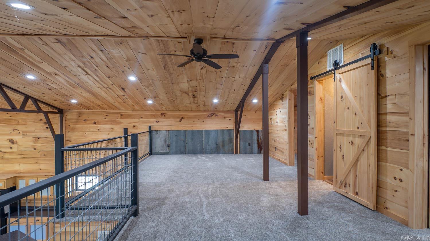 RIVERSIDE RIDGE ESTATES - Residential