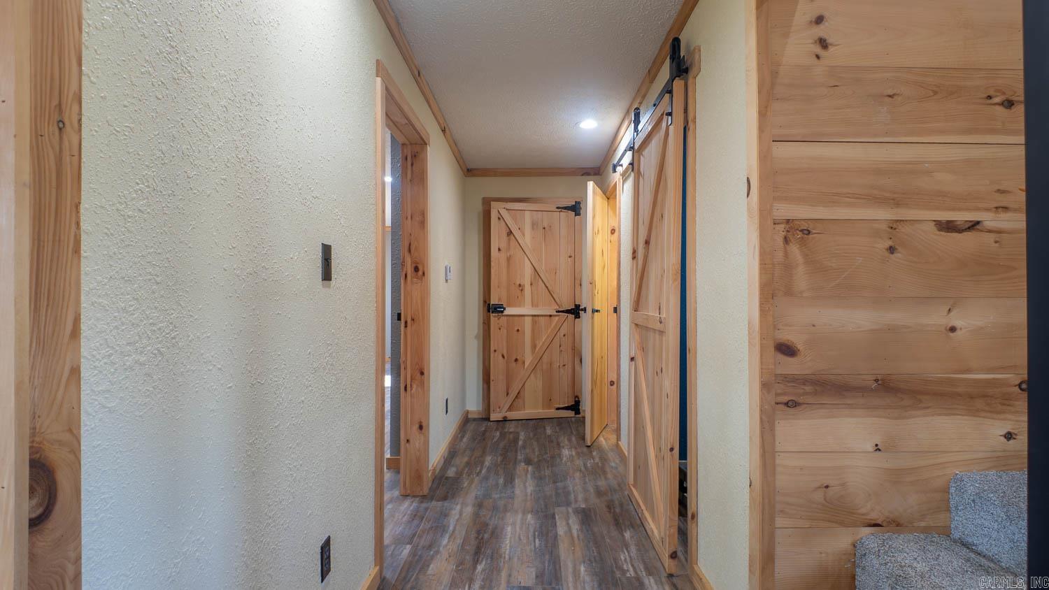 RIVERSIDE RIDGE ESTATES - Residential