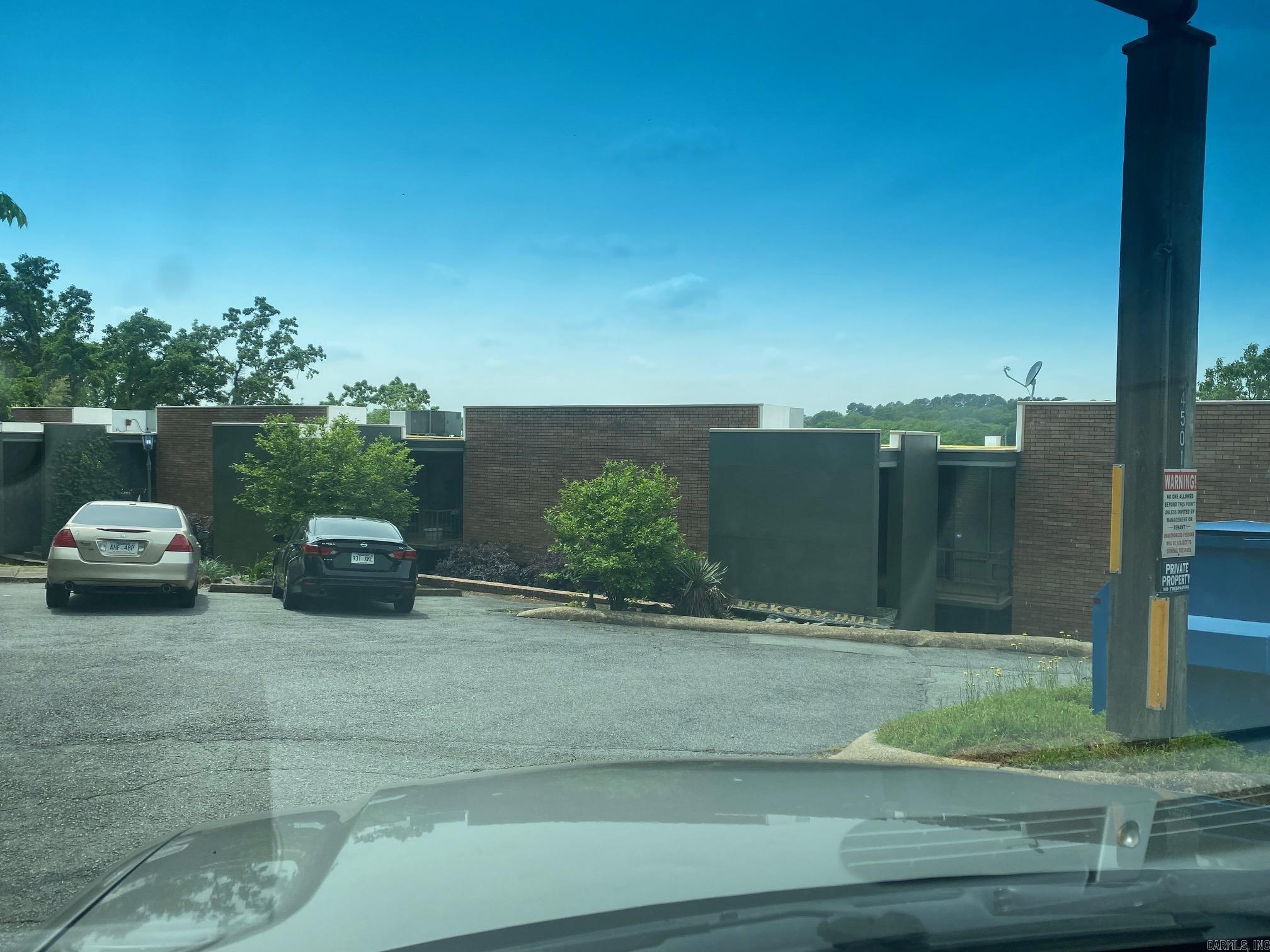 HICKORY HILLS - Residential