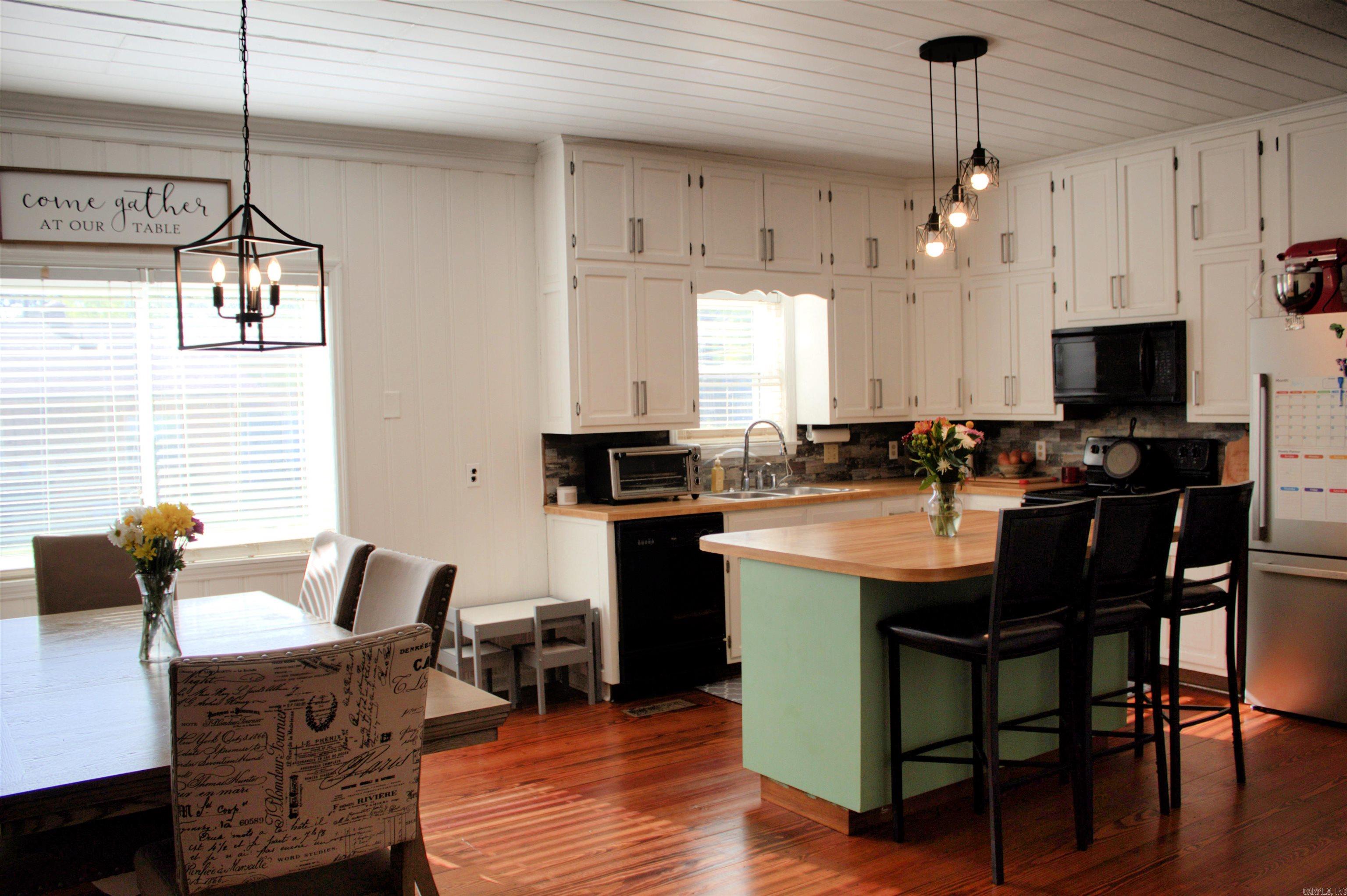 GREENWOOD PARK ADD - Residential