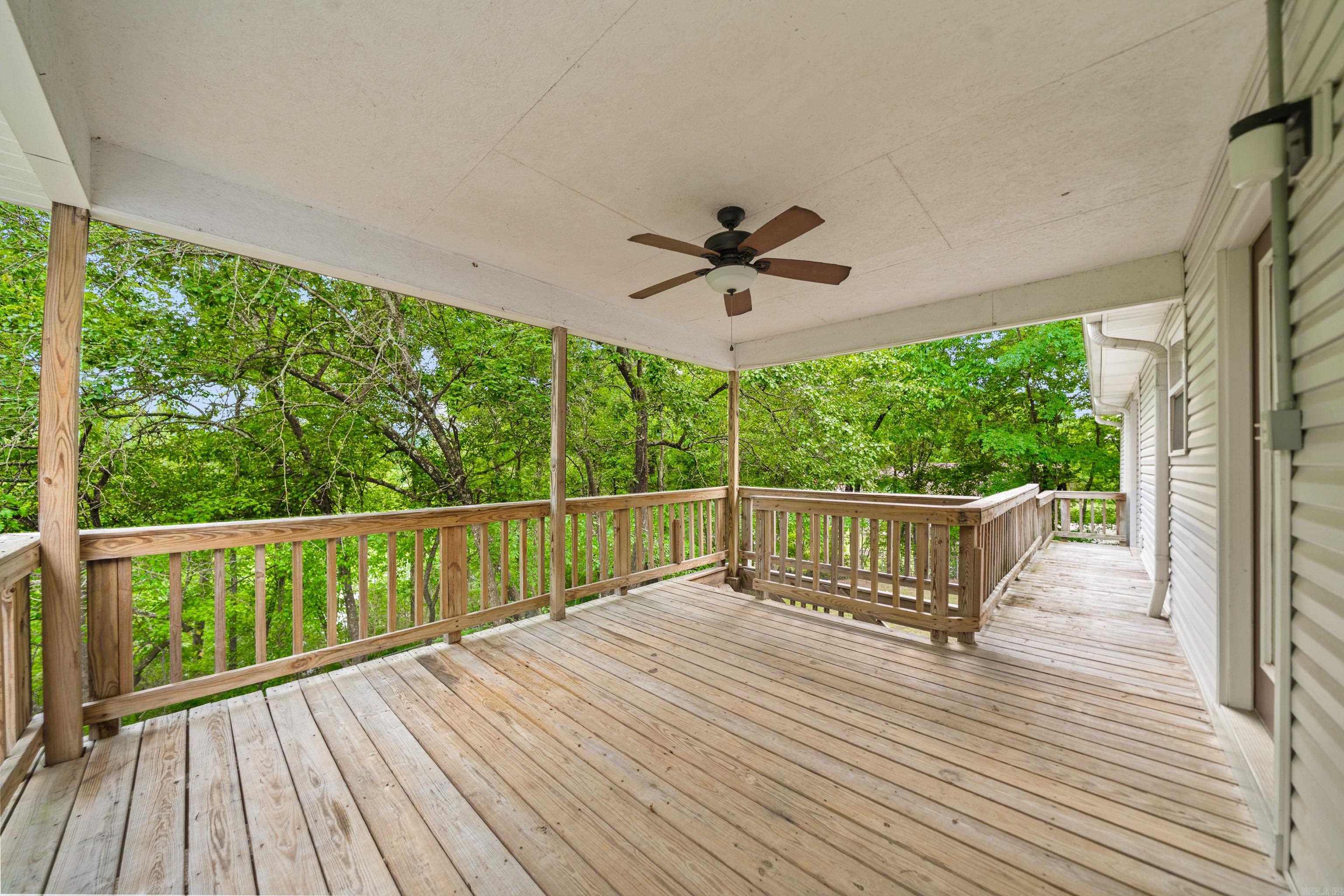 ARROWHEAD LAKE ESTATES 3 - Residential