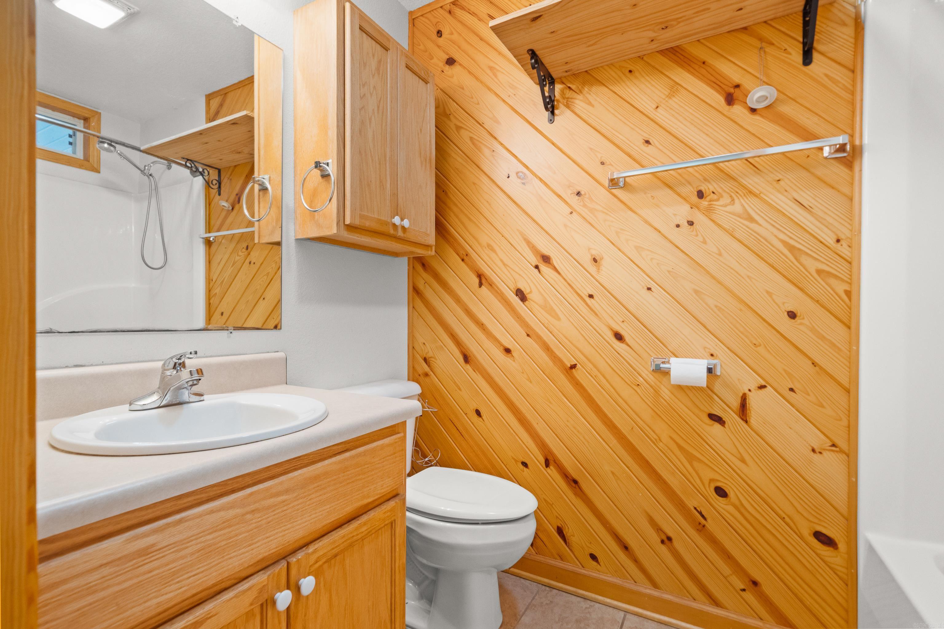 ARROWHEAD LAKE ESTATES 3 - Residential