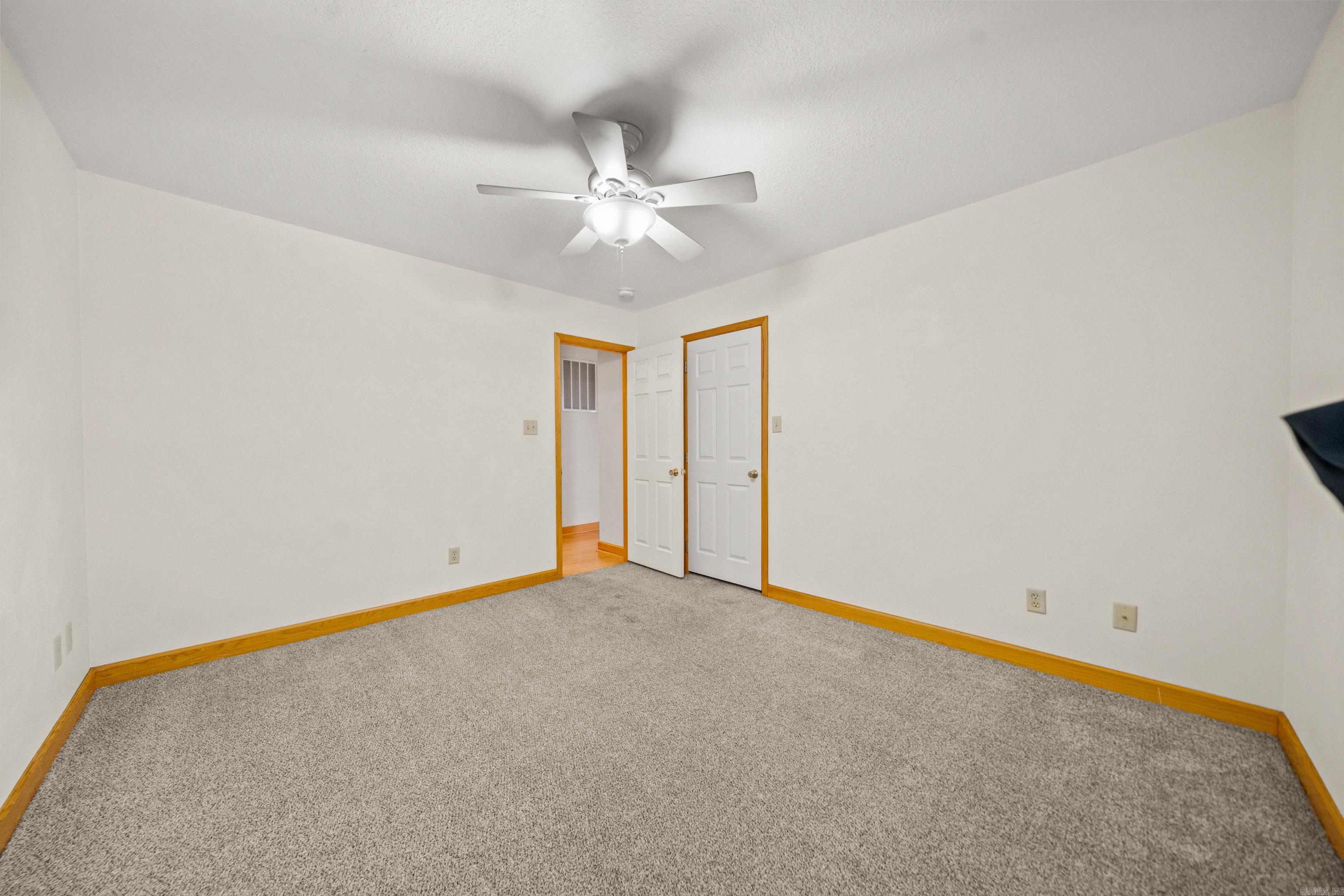 ARROWHEAD LAKE ESTATES 3 - Residential