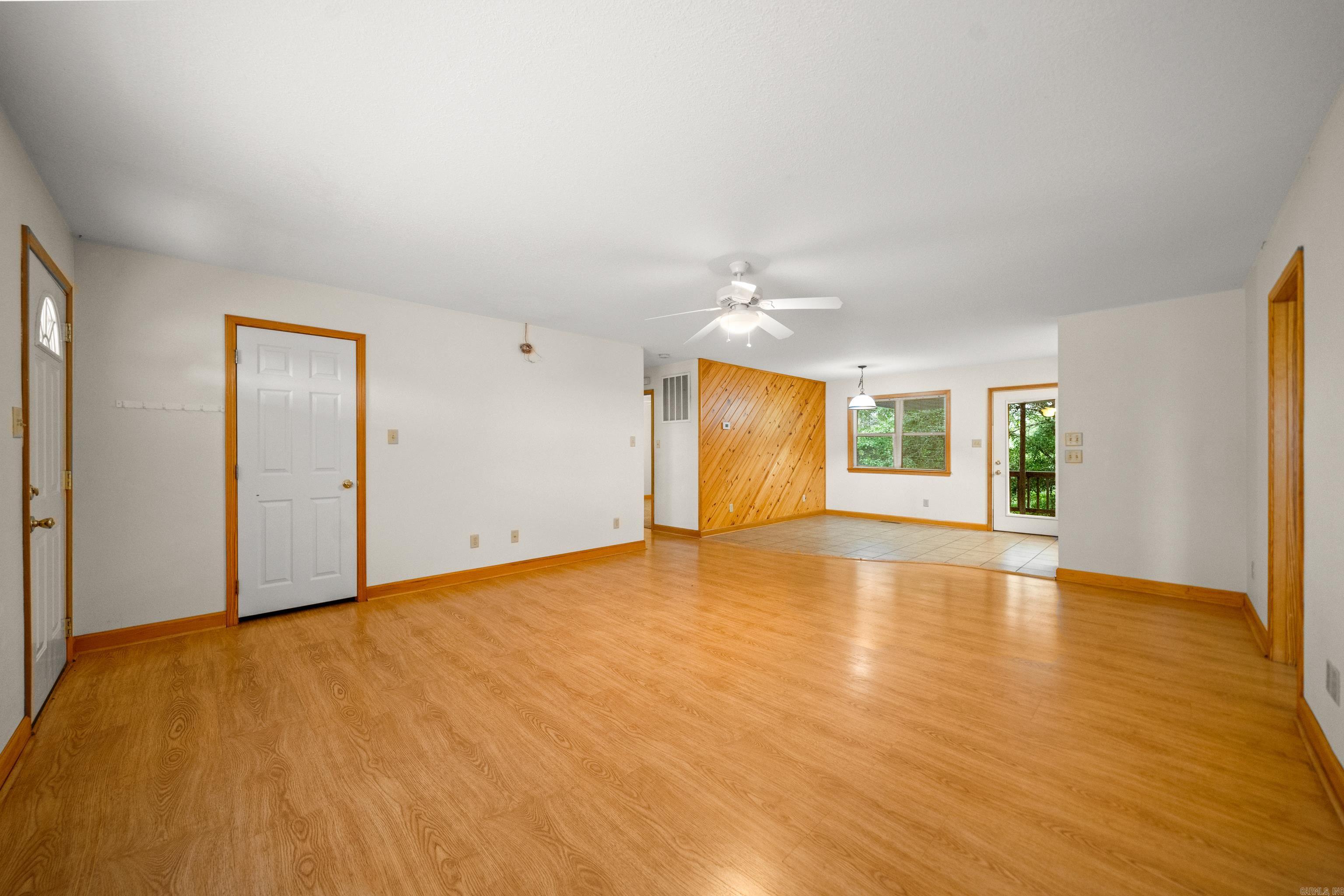 ARROWHEAD LAKE ESTATES 3 - Residential