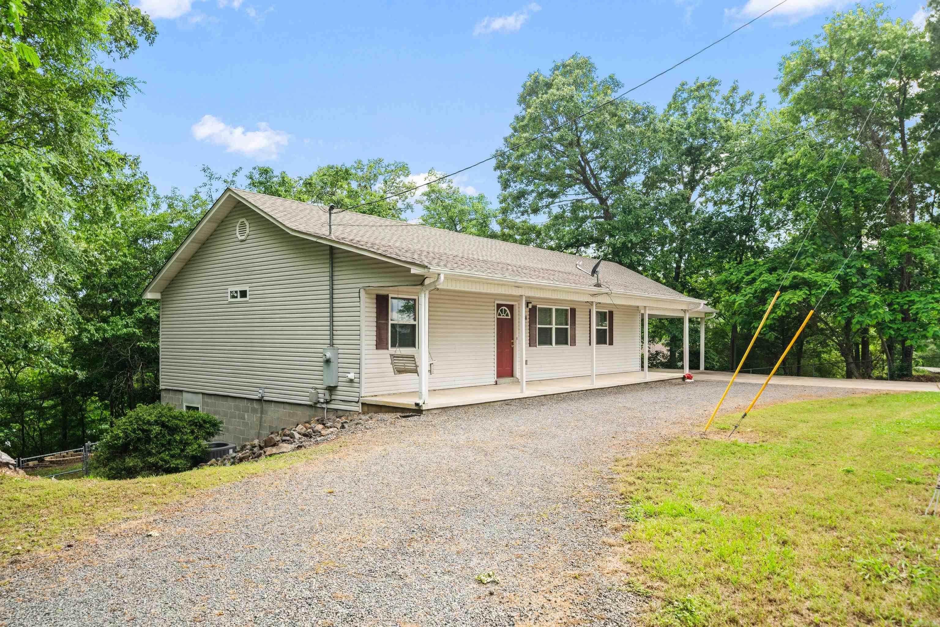 ARROWHEAD LAKE ESTATES 3 - Residential