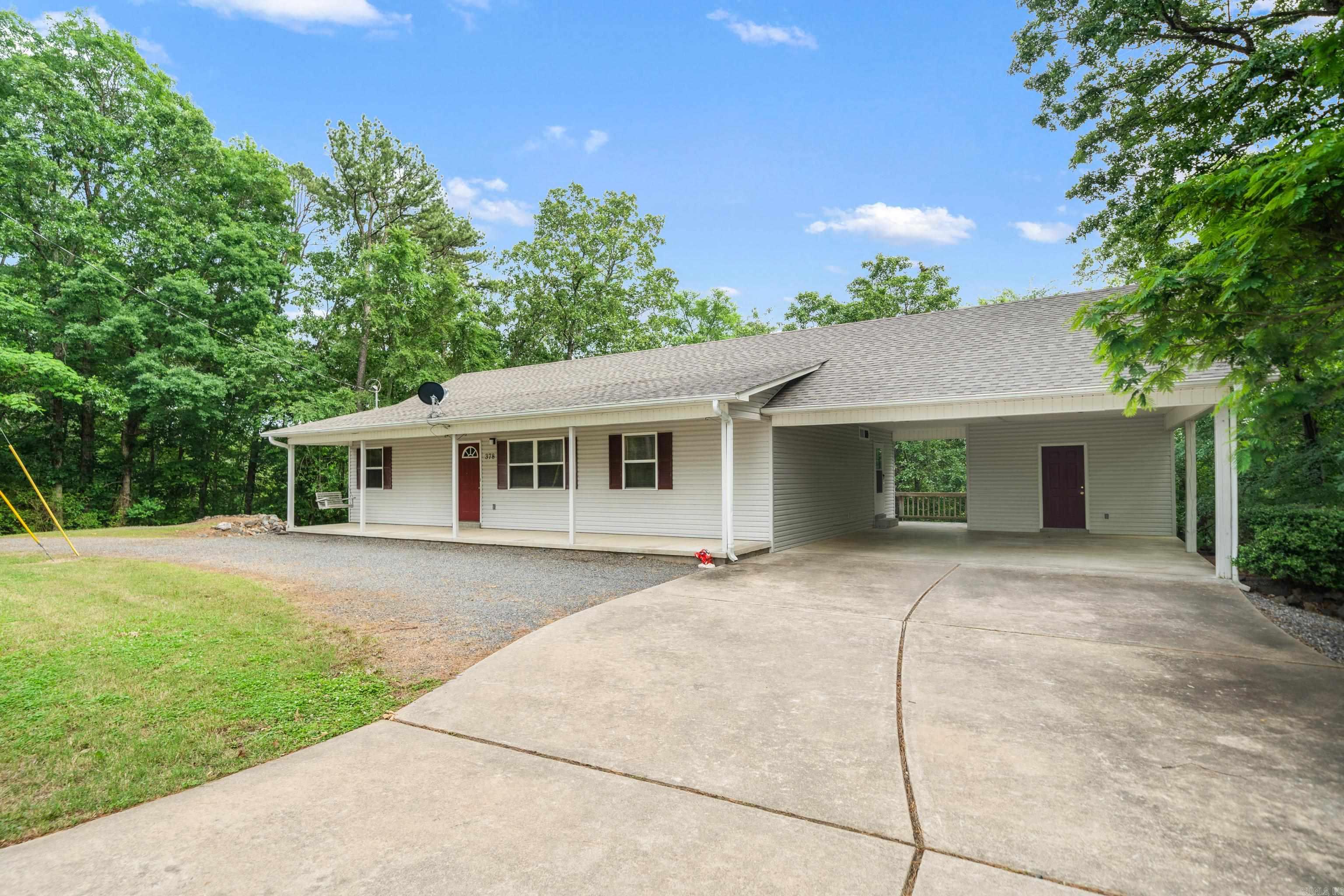 ARROWHEAD LAKE ESTATES 3 - Residential