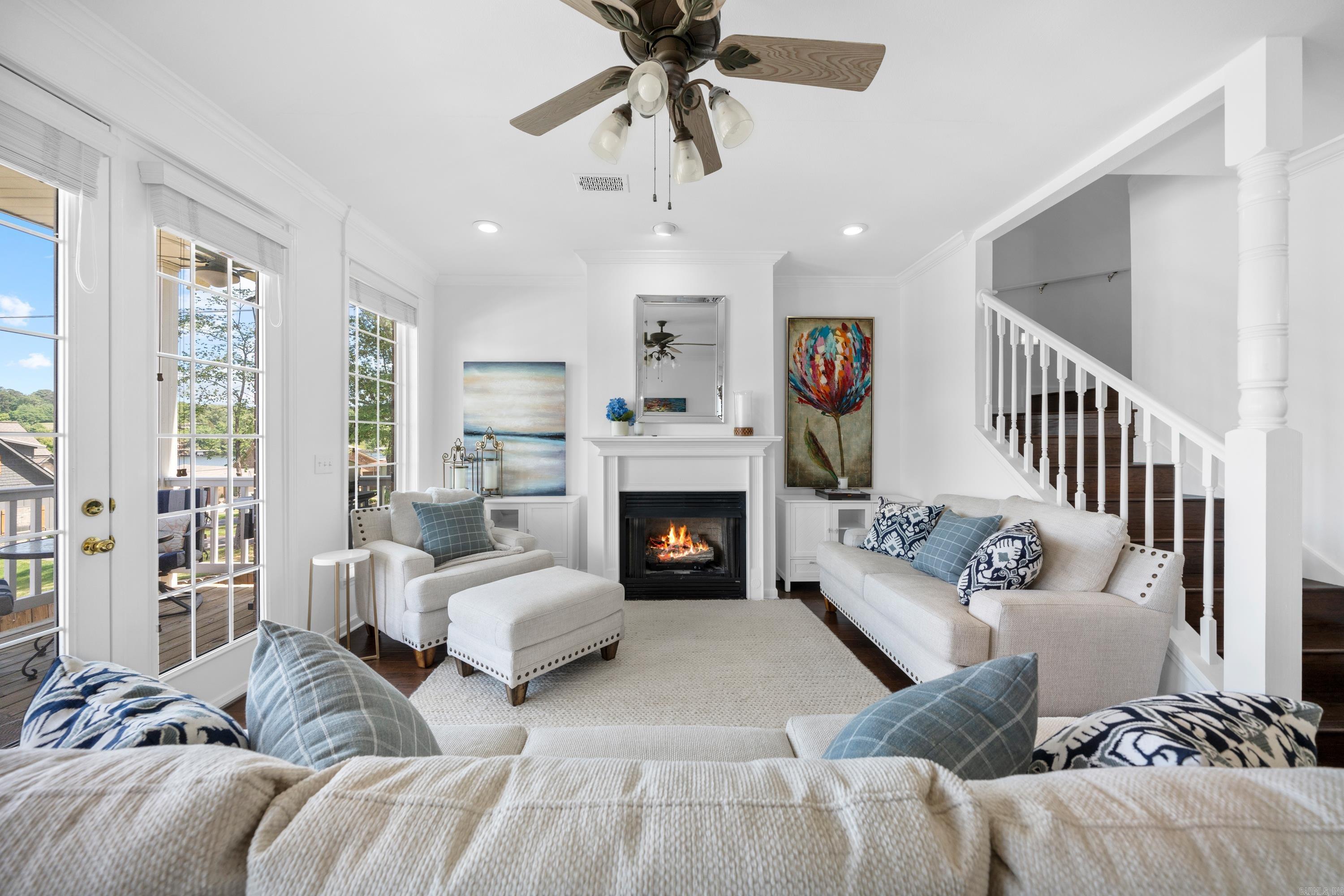 MAJESTIC LAKE VILLAGE TOWNHOMES - Residential