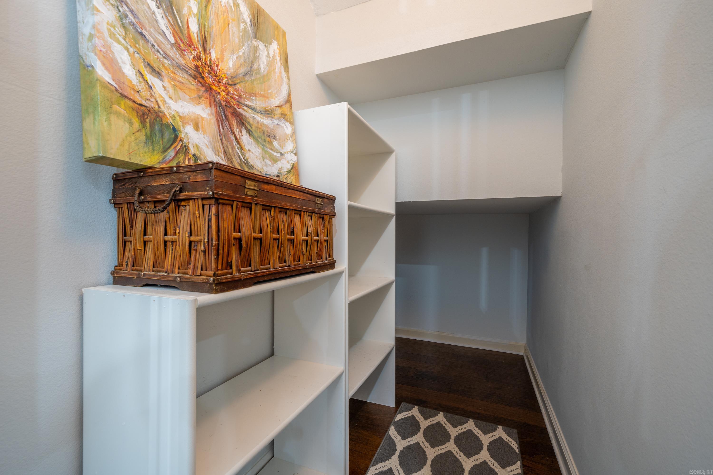 MAJESTIC LAKE VILLAGE TOWNHOMES - Residential