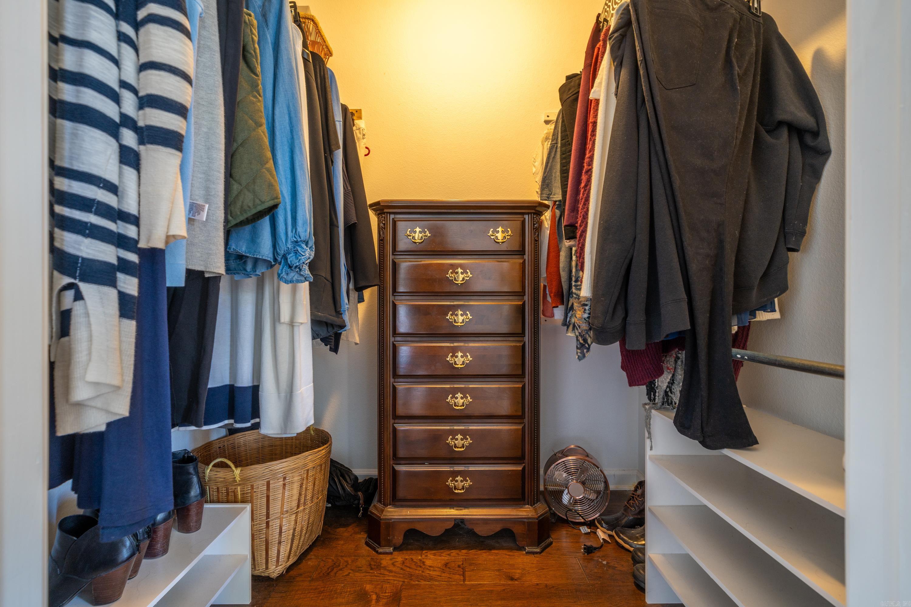 MAJESTIC LAKE VILLAGE TOWNHOMES - Residential