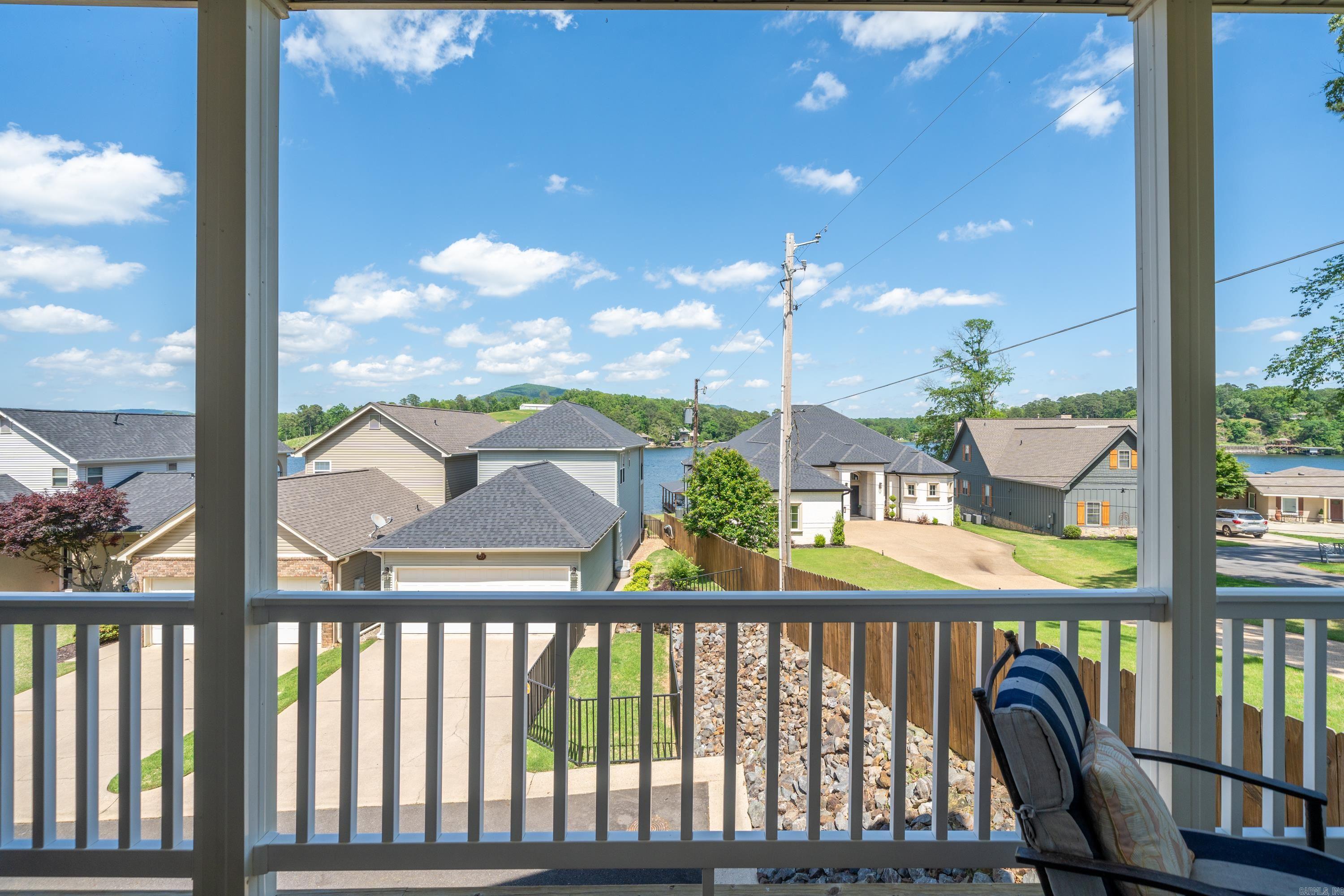 MAJESTIC LAKE VILLAGE TOWNHOMES - Residential