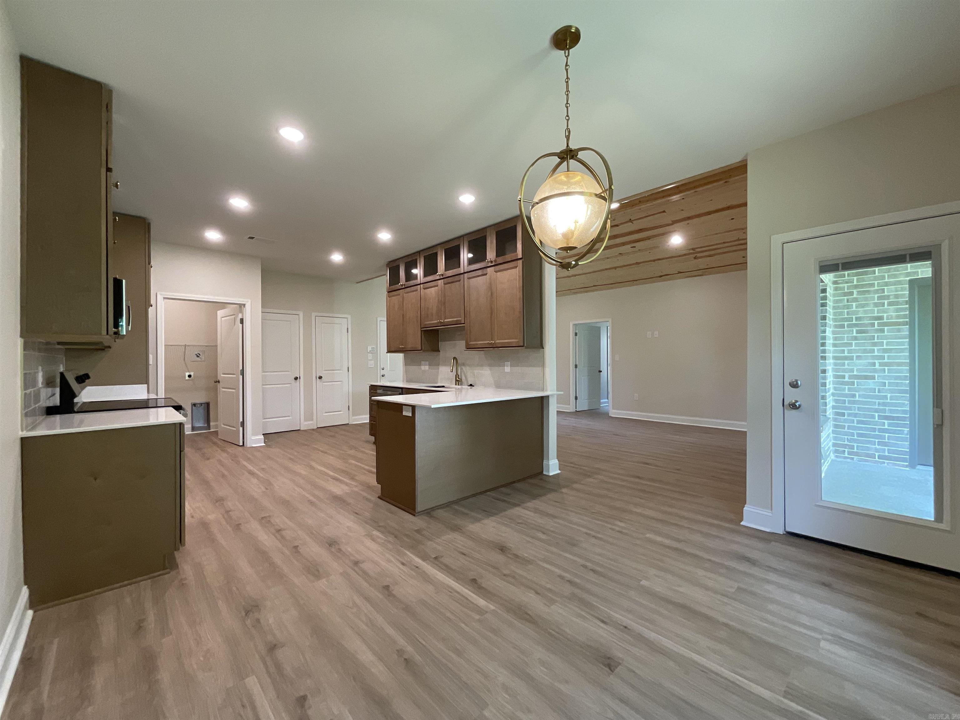 BROWN ADD TO JACK - Residential